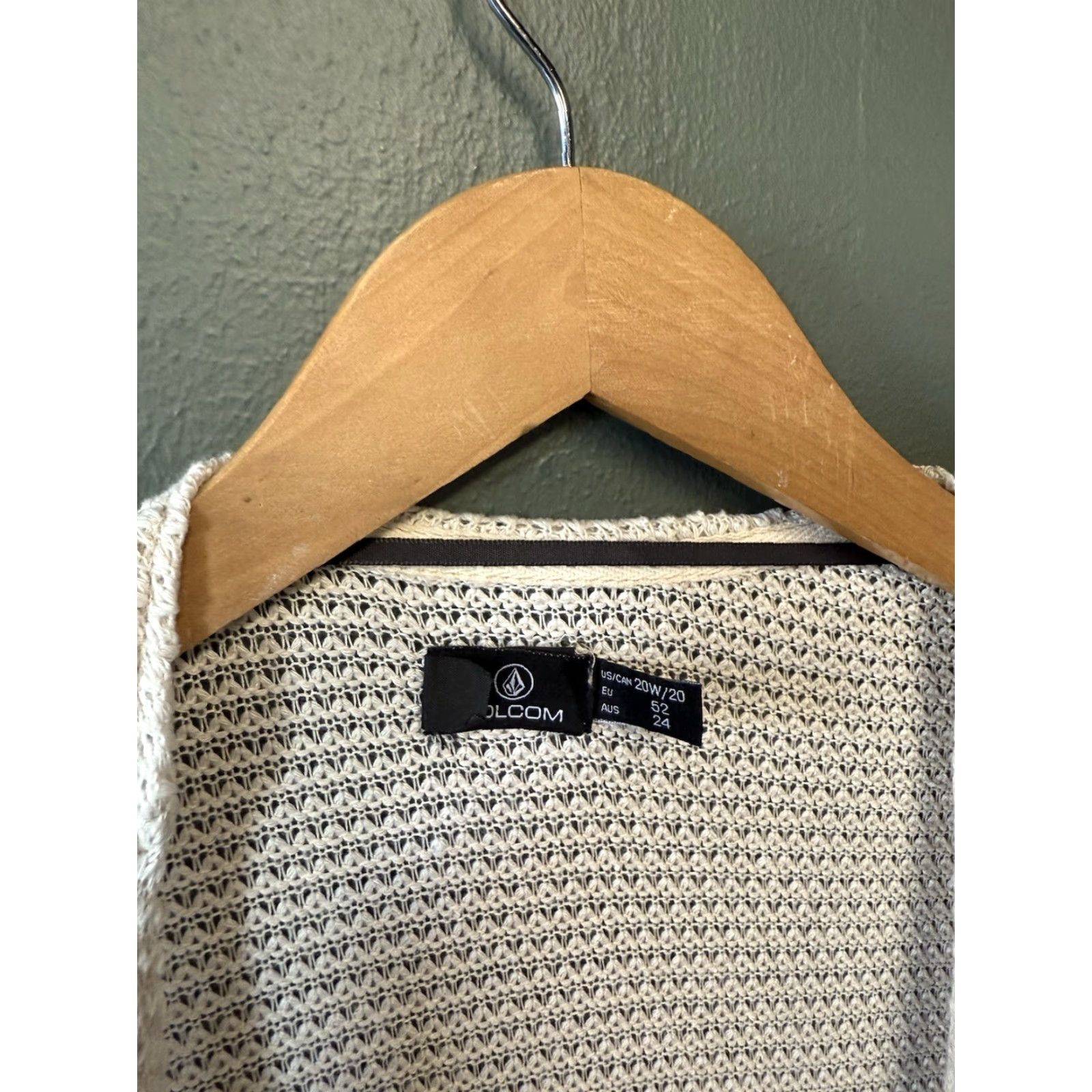 Volcom Volcom Cardigan Womens White Long Sleeve Knit Open Front Size 20W Sweater Size 3XL / US 20-22 - 3 Thumbnail