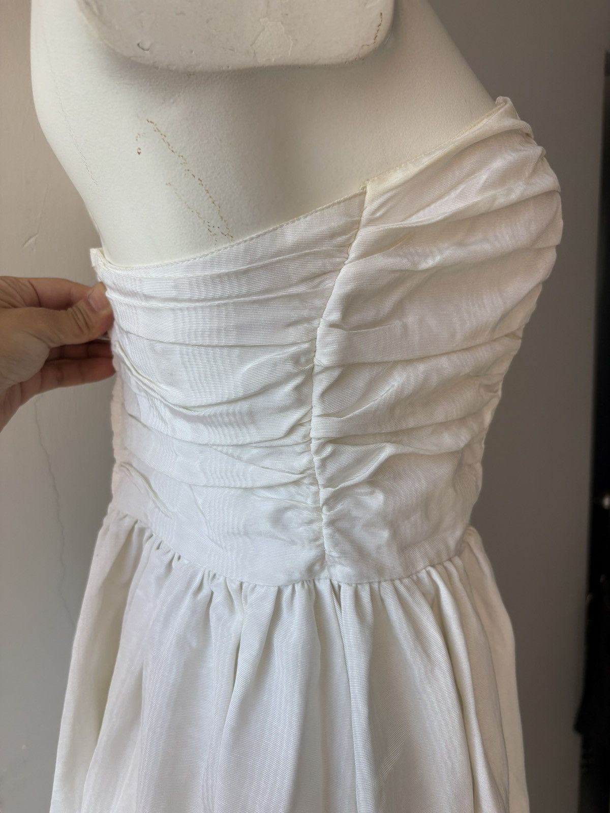 Laura Ashley Vintage Laura Ashley wedding dress Size L / US 10 / IT 46 - 11 Thumbnail