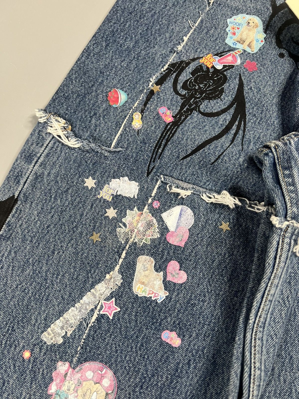 Levi's × Vetements Vetements A/W 19 Tribal & Stickers Patchwork Jeans Size US 29 - 10 Thumbnail