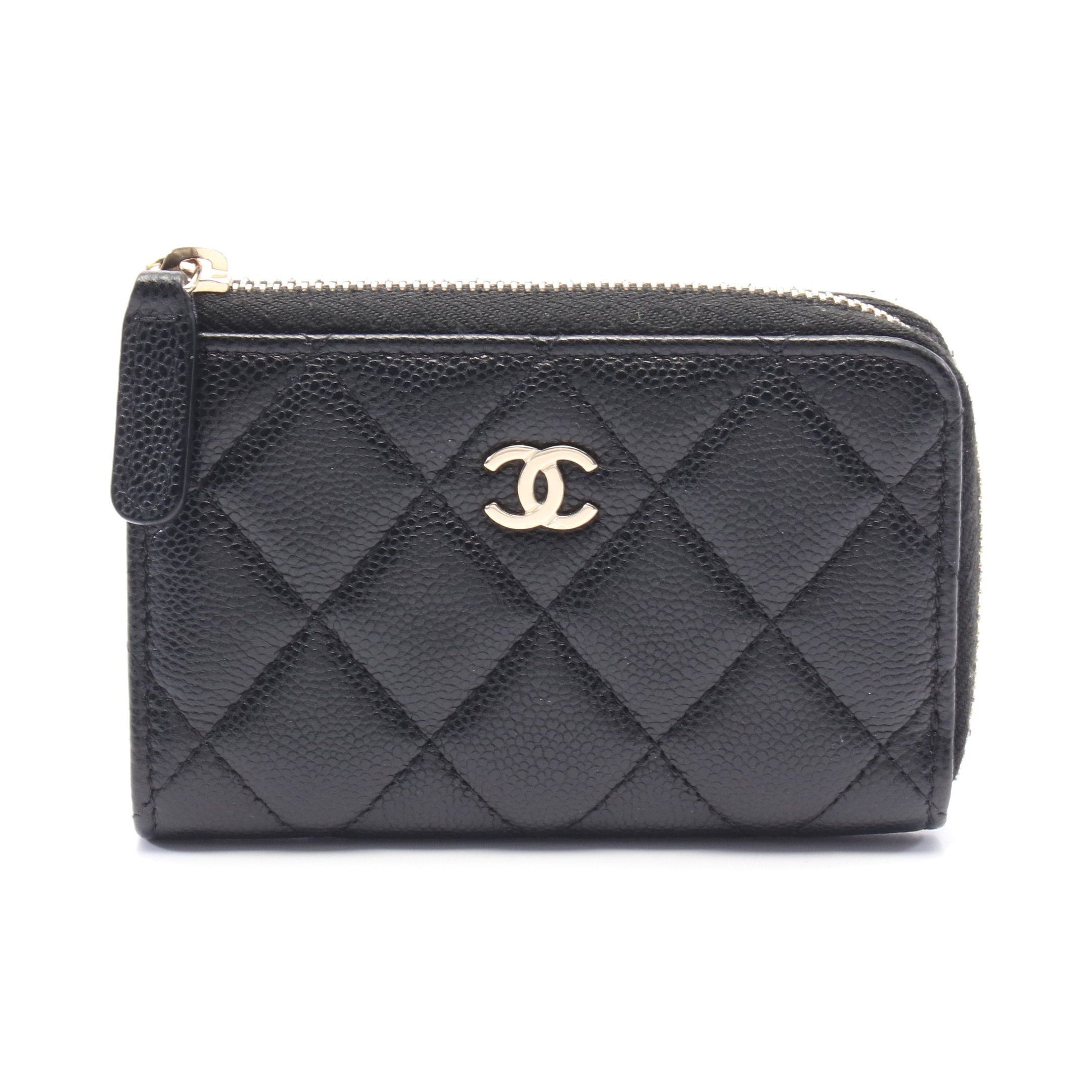Chanel Chanel Matelasse Coin Purse Caviar Skin Black Gold Hardware With Key Ring Size ONE SIZE - 1 Thumbnail