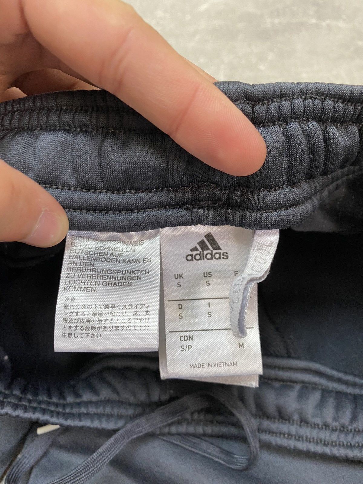 Adidas Manchester United 2017 Adidas Soccer Football Pants Joggers Size US 30 / EU 46 - 13 Thumbnail