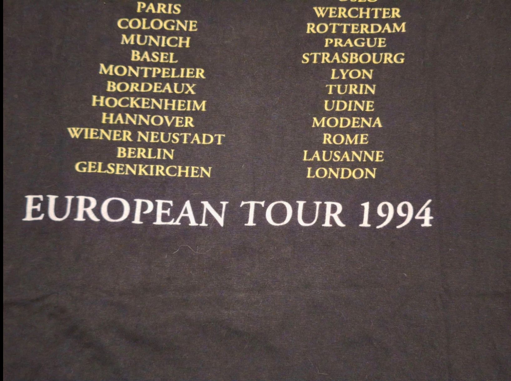 Pink Floyd Tshirt pink floyd the division bell tour psychodelic 1994 Size US XL / EU 56 / 4 - 9 Thumbnail