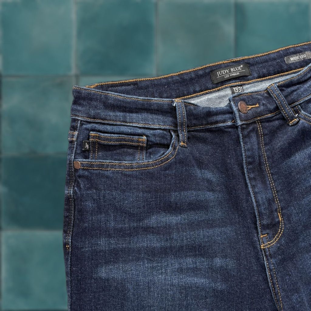 Denime Judy Blue Wide Leg Crop Jeans Womens 13/31 Dark Wash Raw Hem Stretch Denim WWomen’s Regular 31 Dark Blue Denim Jeans Size 24" / US 00 / IT 34 - 1 Thumbnail