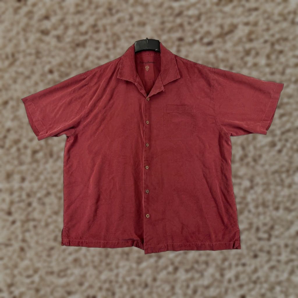 Tommy Bahama Tommy Bahama Shirt Men XL Red Silk Button-Up Hawaiian Vacation Beach Aloha Resort 100% Silk Button Up XLX Relaxed Short Sleeve Men’s Size US XL / EU 56 / 4 - 1 Thumbnail