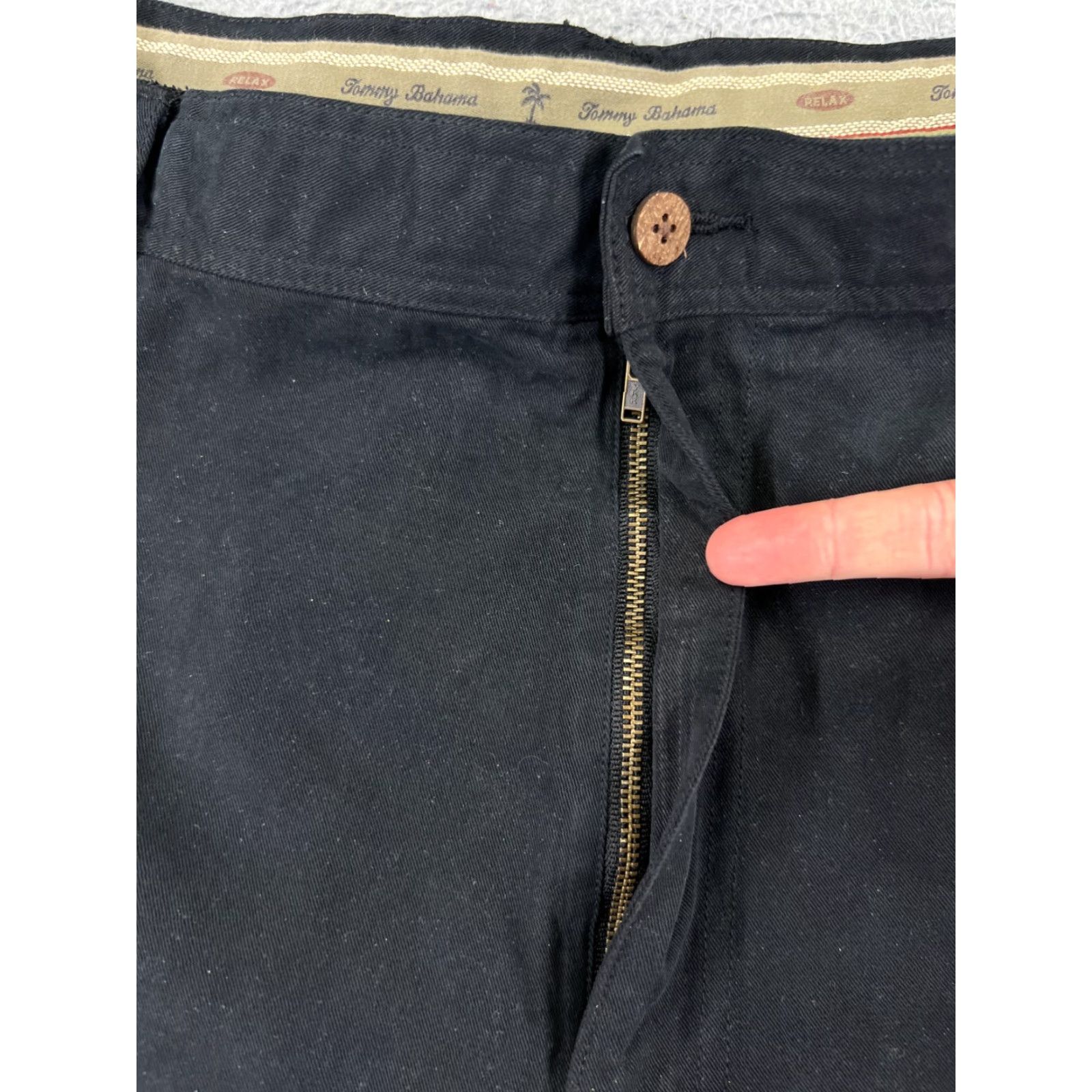 Tommy Bahama Tommy Bahama Shorts Men 38 Black Tencel Cotton Blend Chino Beach Resort Size US 38 / EU 54 - 6 Thumbnail