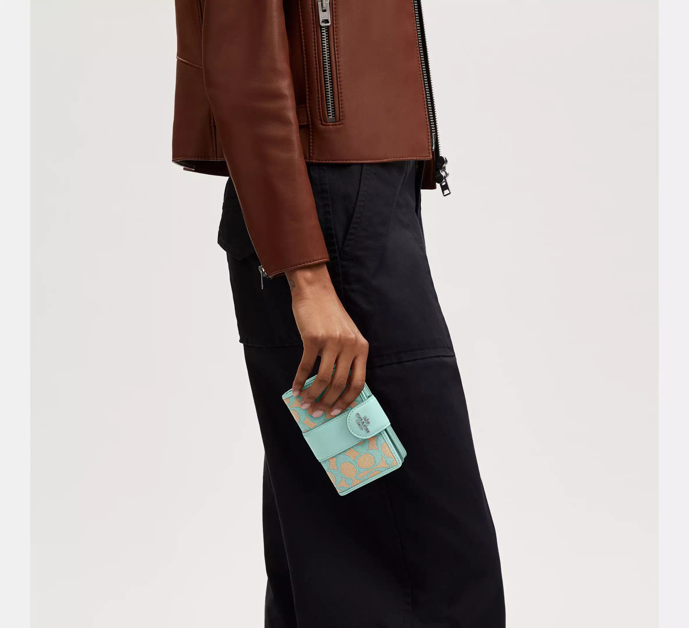 Coach Medium Corner Zip Wallet In Signature Jacquard CT922 Size ONE SIZE - 8 Thumbnail