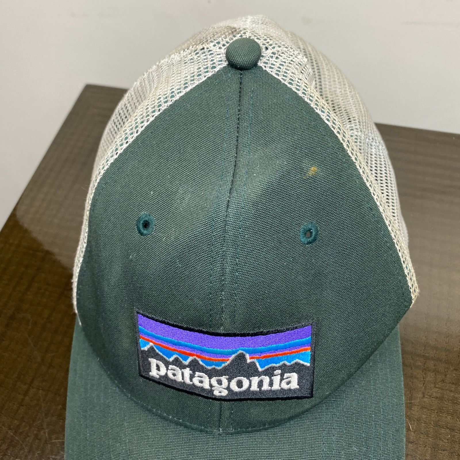 Patagonia Patagonia P-6 Logo Mesh Trucker Hat Snapback Gorpcore Size ONE SIZE - 9 Thumbnail