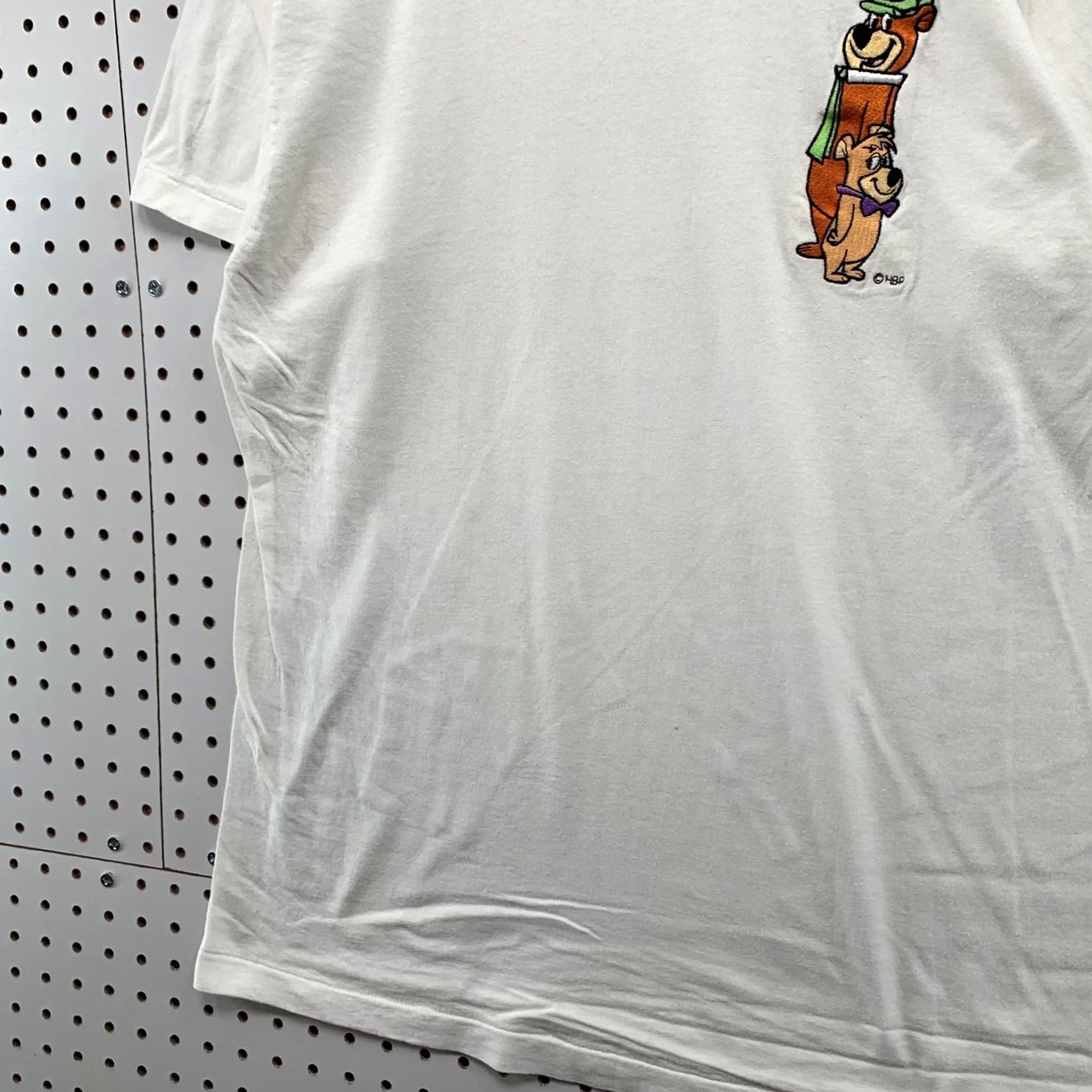 Vintage VINTAGE 80s Yogi Bear Shirt Mens Large White Single Stitch Short Sleeve Size US L / EU 52-54 / 3 - 7 Thumbnail