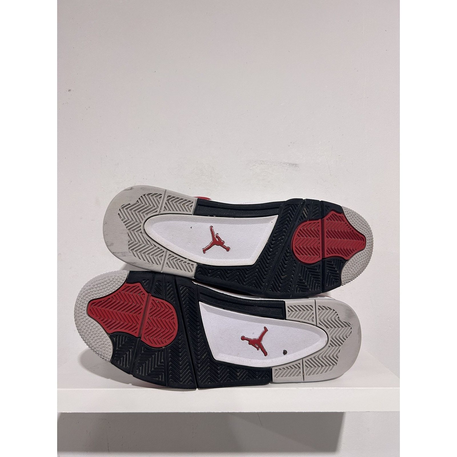 Jordan Brand JORDAN 4 RED CEMENT SIZE 12 PREOWNED Size US 12 / EU 45 - 2 Thumbnail