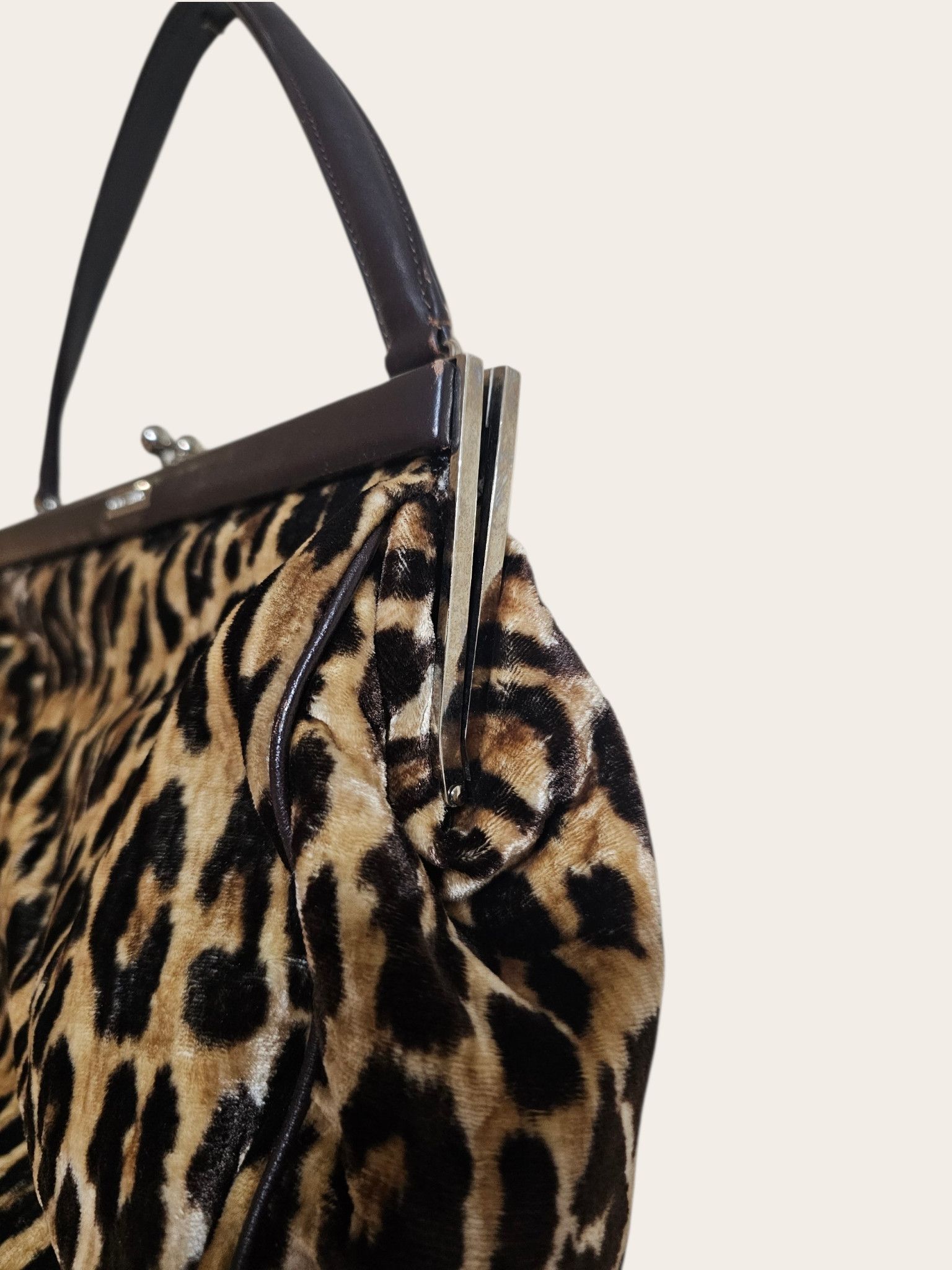 Dolce & Gabbana Dolce & Gabbana Leopard Print Vintage Handbag Size ONE SIZE - 6 Thumbnail