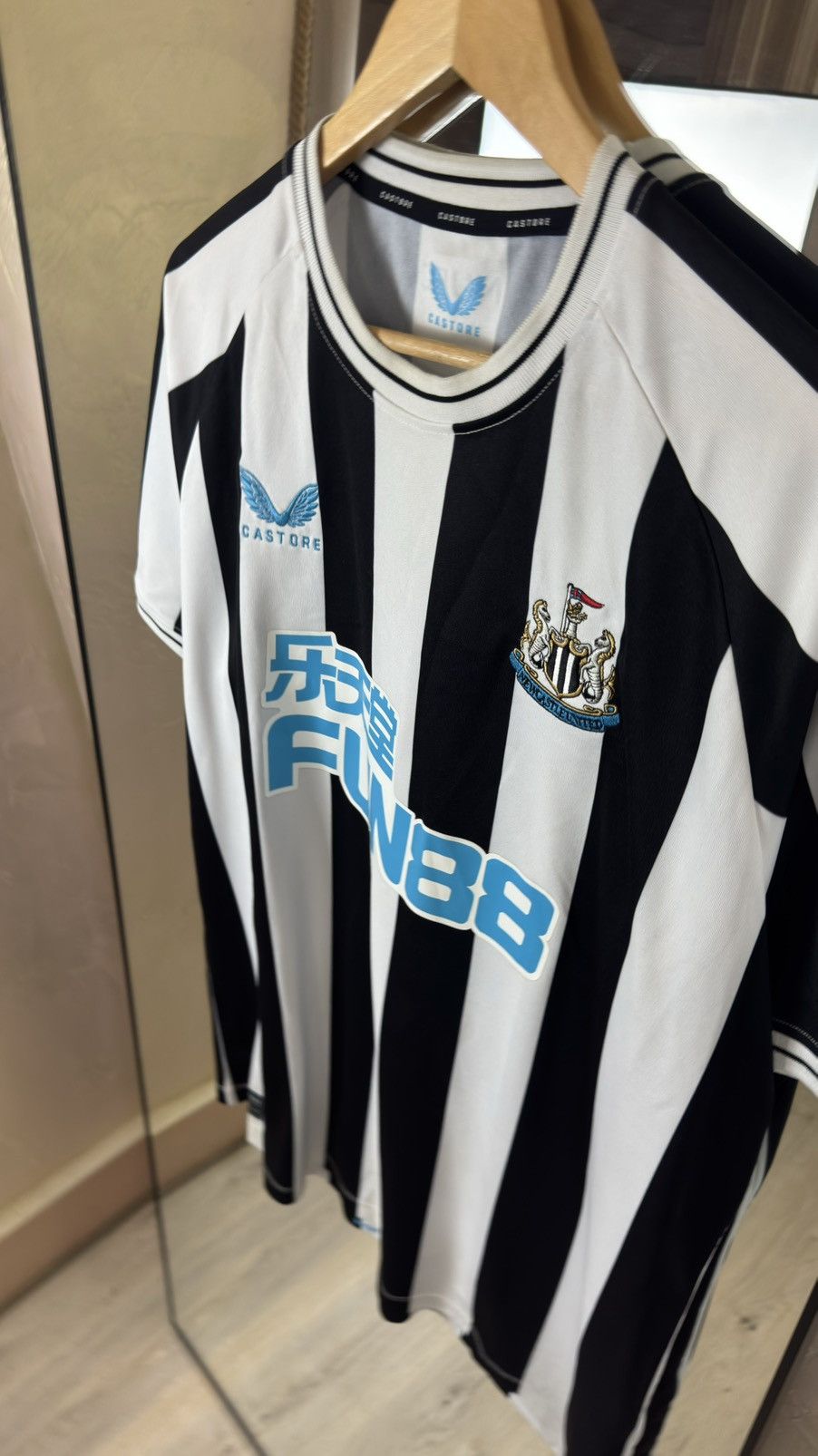 Castore Newcastle Castore Pro Jersey – Tech Fabric & Iconic Stripes Size US XXL / EU 58 / 5 - 8 Thumbnail