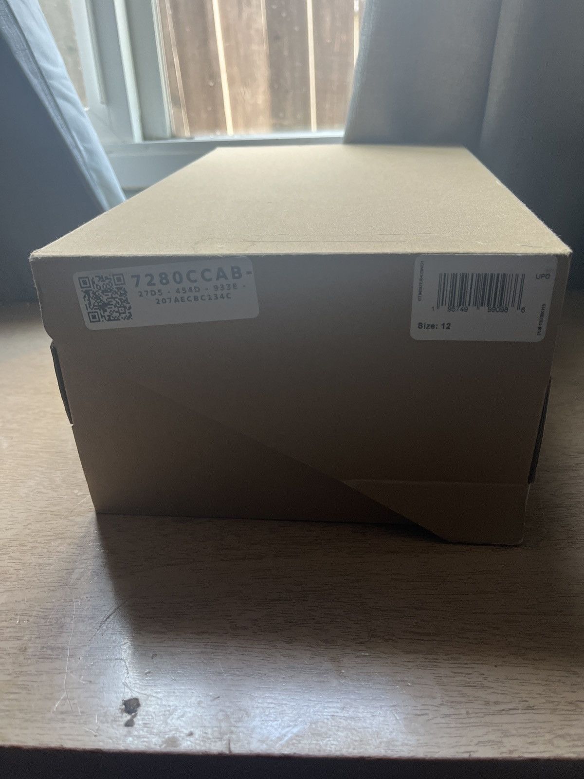 Yeezy Foam runner mx carbon size 12 new with tag Size US 12 / EU 45 - 8 Thumbnail