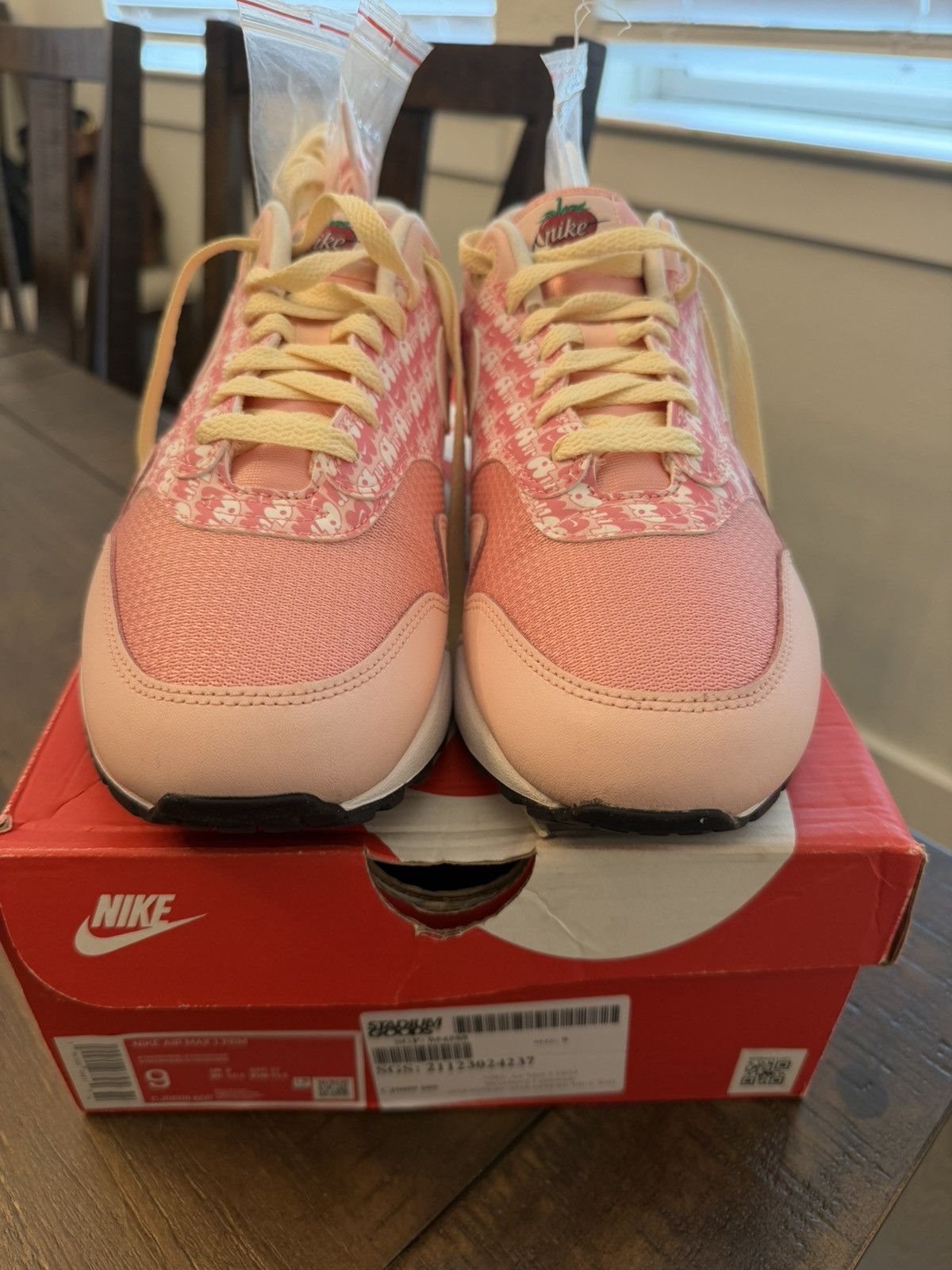 Nike Nike Air Max 1 Strawberry Lemonade Size 9 Size US 9 / EU 42 - 2 Thumbnail