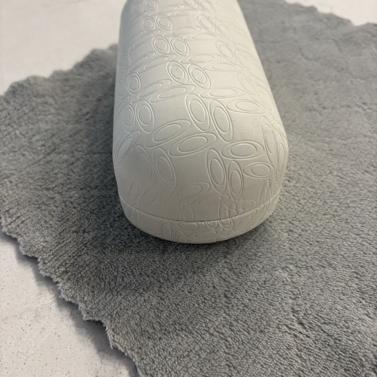 Oakley × Vintage Vintage Oakley White Eyewear Case with Monogram Logo Size ONE SIZE - 4 Thumbnail