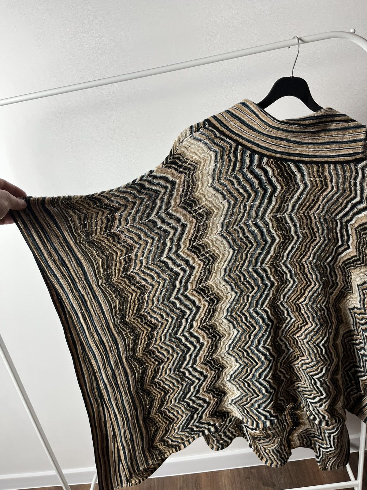 Missoni × Vintage Missoni Striped Zigzag Knit Poncho Made in Italy Wool Blend Size M / US 6-8 / IT 42-44 - 11 Thumbnail