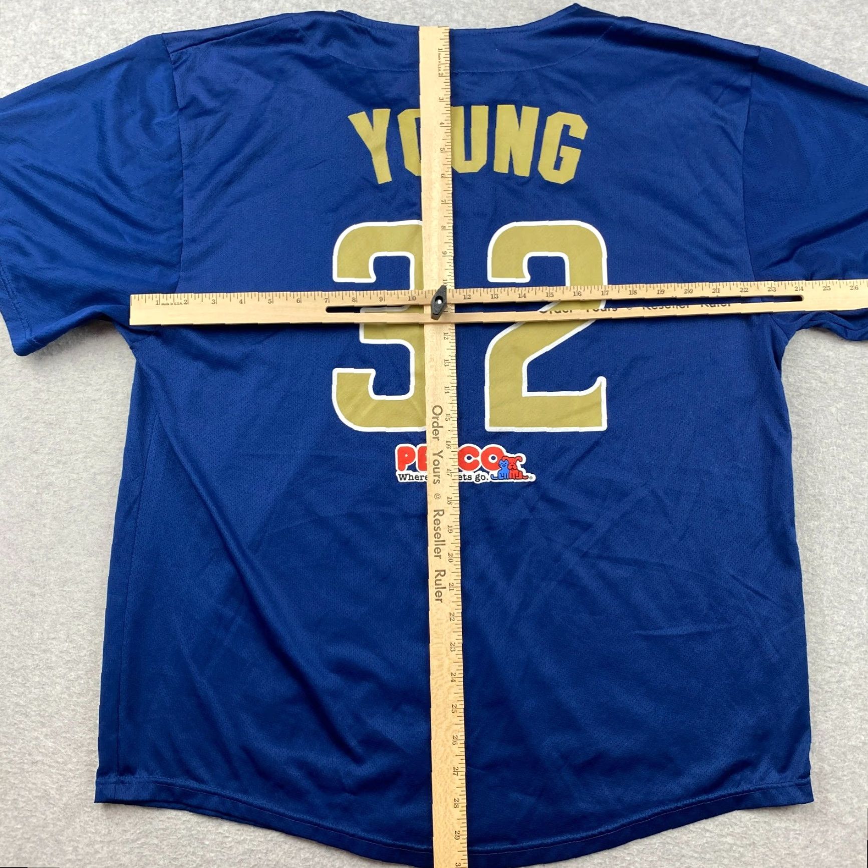 Vintage **San Diego Padres #32 Blue Button-Up Jersey Shirt Mens 2XL** User: **San Diego Padres #32 Blue Button-Up Mens Jersey Shirt 2XL** Size US XXL / EU 58 / 5 - 5 Thumbnail