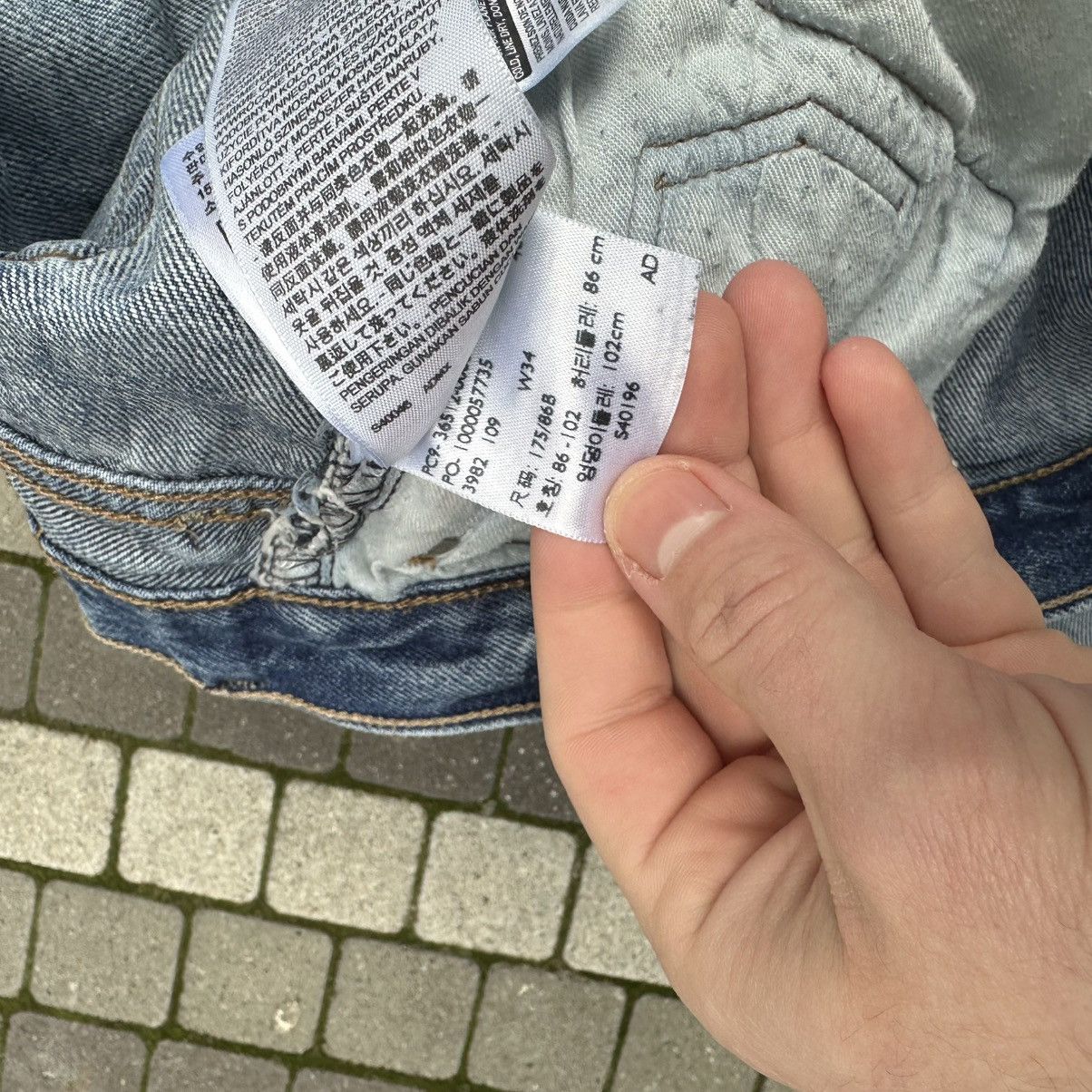 Levi's × Vintage Vintage Levi’s Shorts Size 34 Style USA 00s USA Size US 34 / EU 50 - 8 Thumbnail