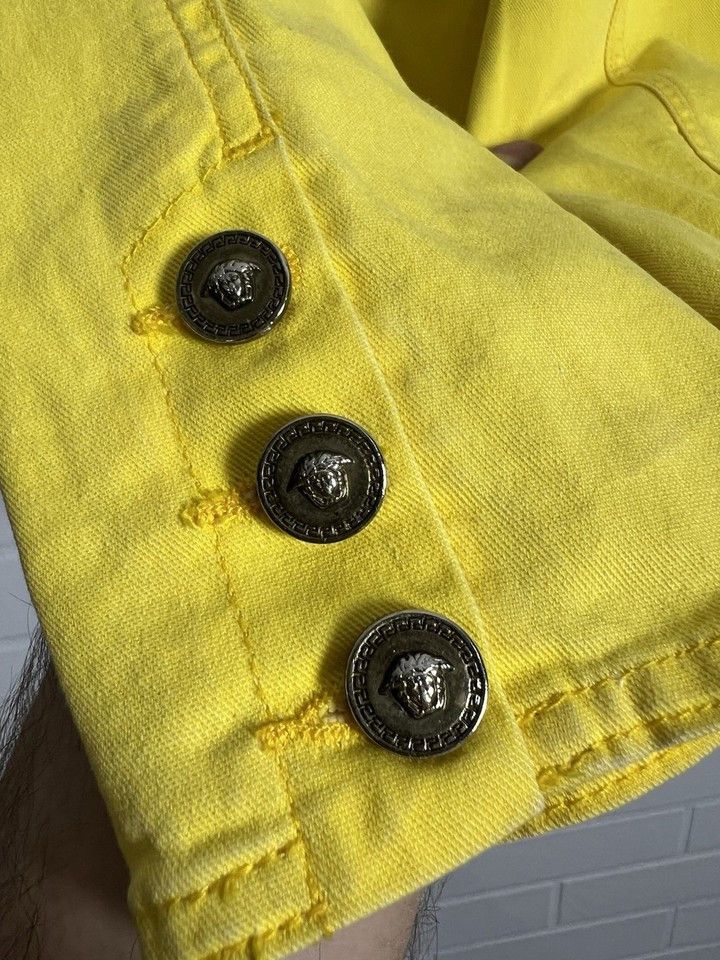 Versace Versace Jeans Couture Vintage Blazer Jacket Yellow Size S Size S / US 4 / IT 40 - 6 Thumbnail