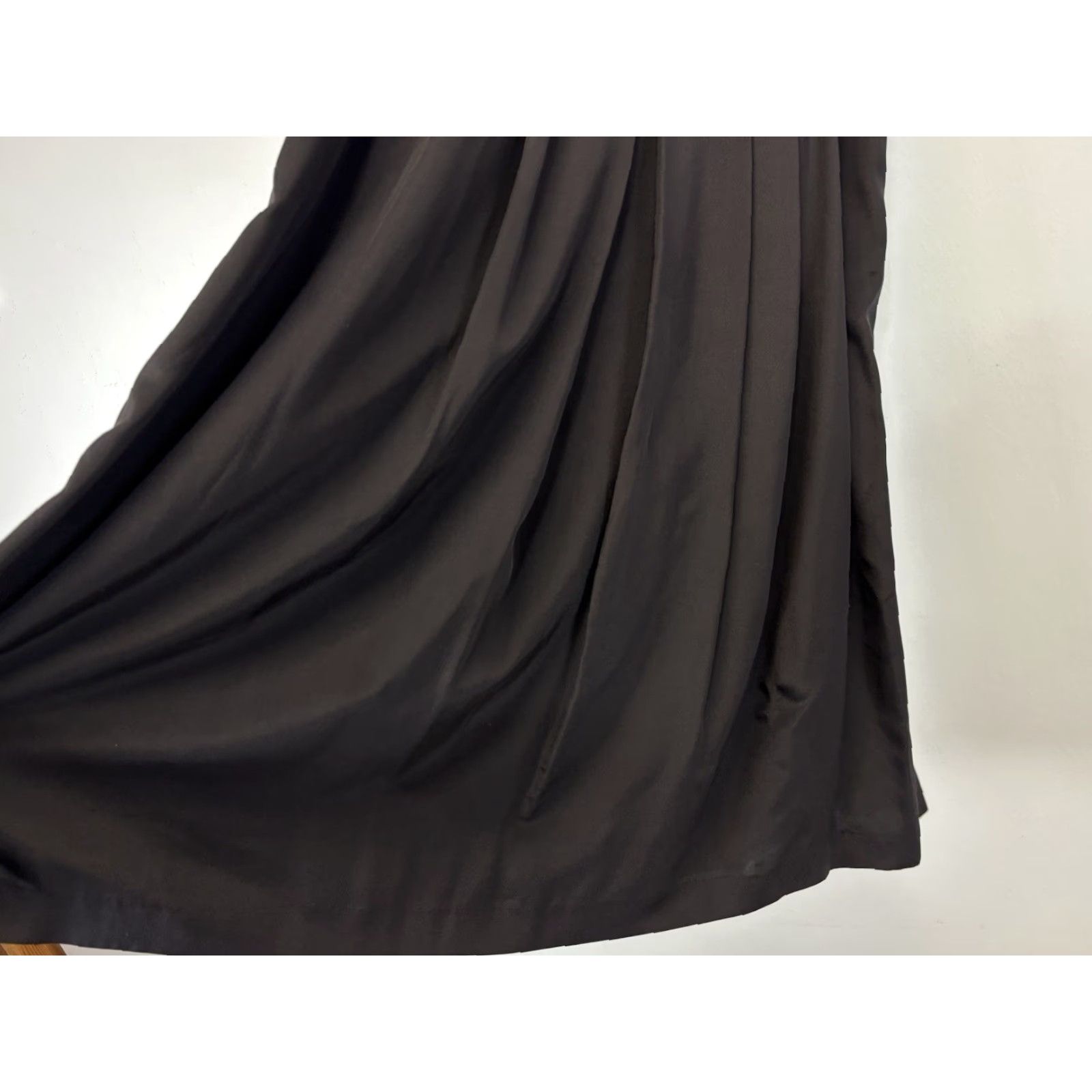 Vintage VINTAGE Omanti Silk Midi Skirt Women’s 10 Black Pleated Witchy Indie Academia Womens 90s Bohemian Size 32" / US 10 / IT 46 - 3 Thumbnail