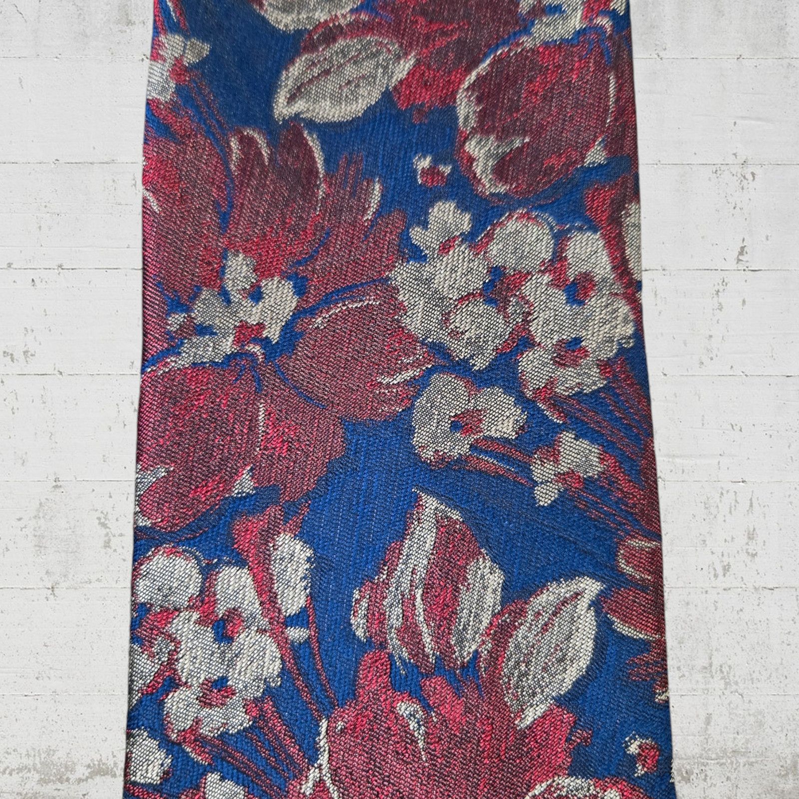 Vintage 80s Vintage Red Navy Floral Neck Tie Size ONE SIZE - 3 Thumbnail