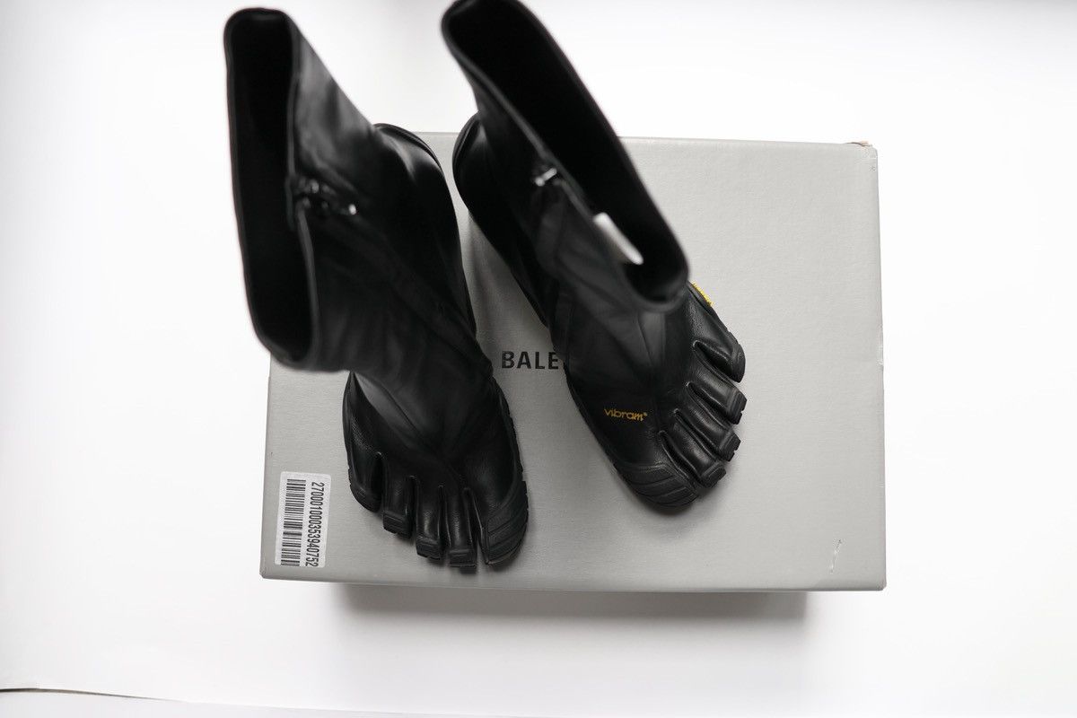 Balenciaga × Vibram Balenciaga Vibram FiveFingers Leather Heeled Toe AW20 Size US 7 / IT 37 - 3 Thumbnail