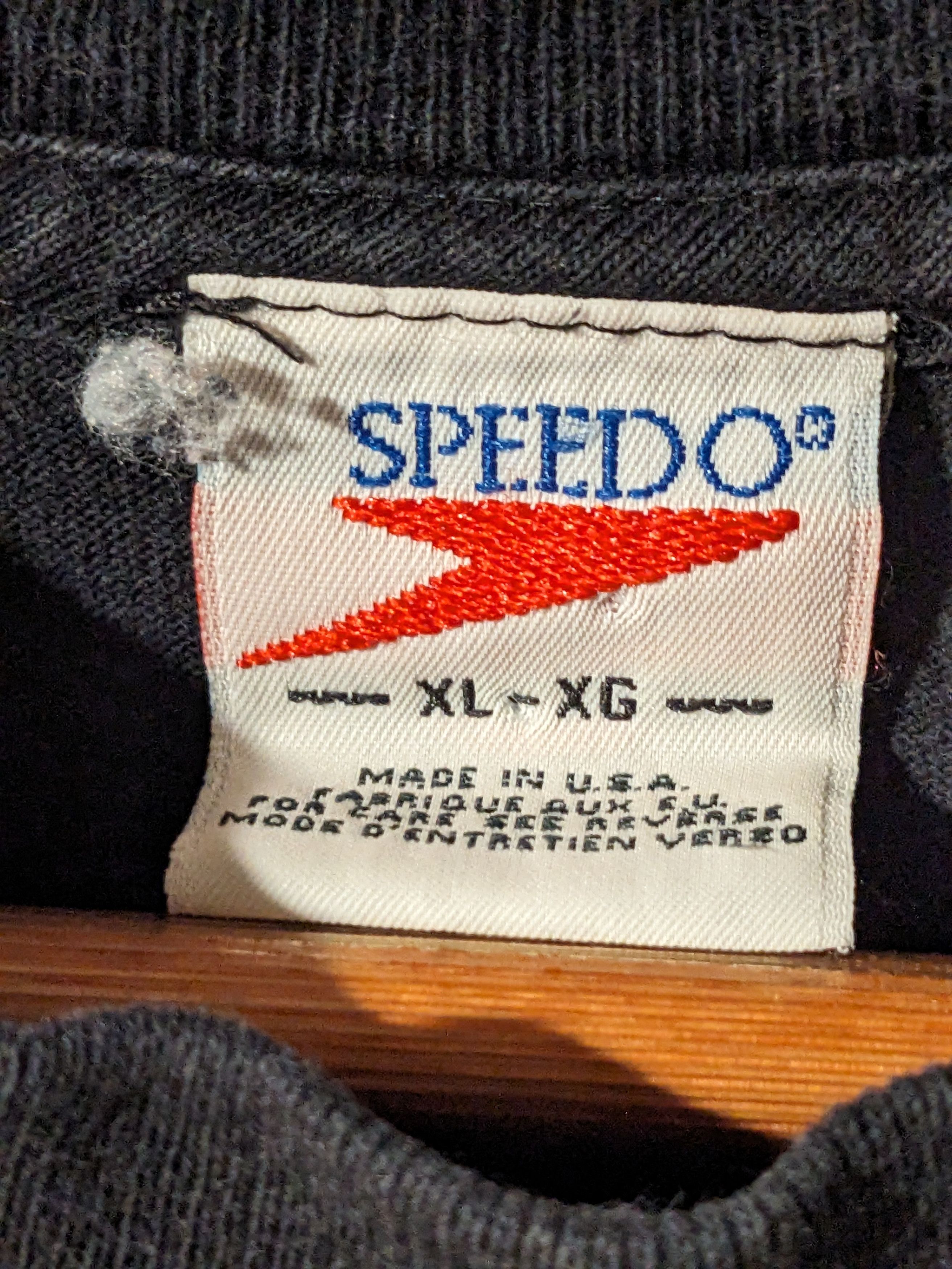 Speedo Vintage 1996 Speedo Surf Wear Logo Kids X-Large T-Shirt Size US XL / EU 56 / 4 - 3 Thumbnail