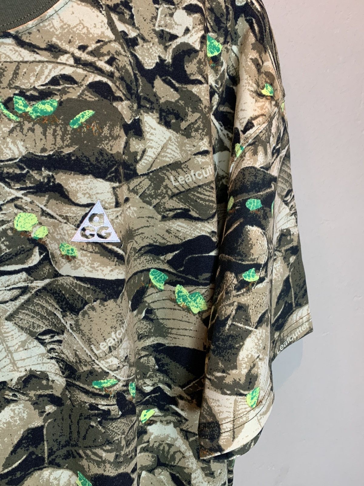 Nike ACG *RARE* New Nike ACG Leafcutter Camouflage T-Shirt - Large Size US L / EU 52-54 / 3 - 3 Thumbnail