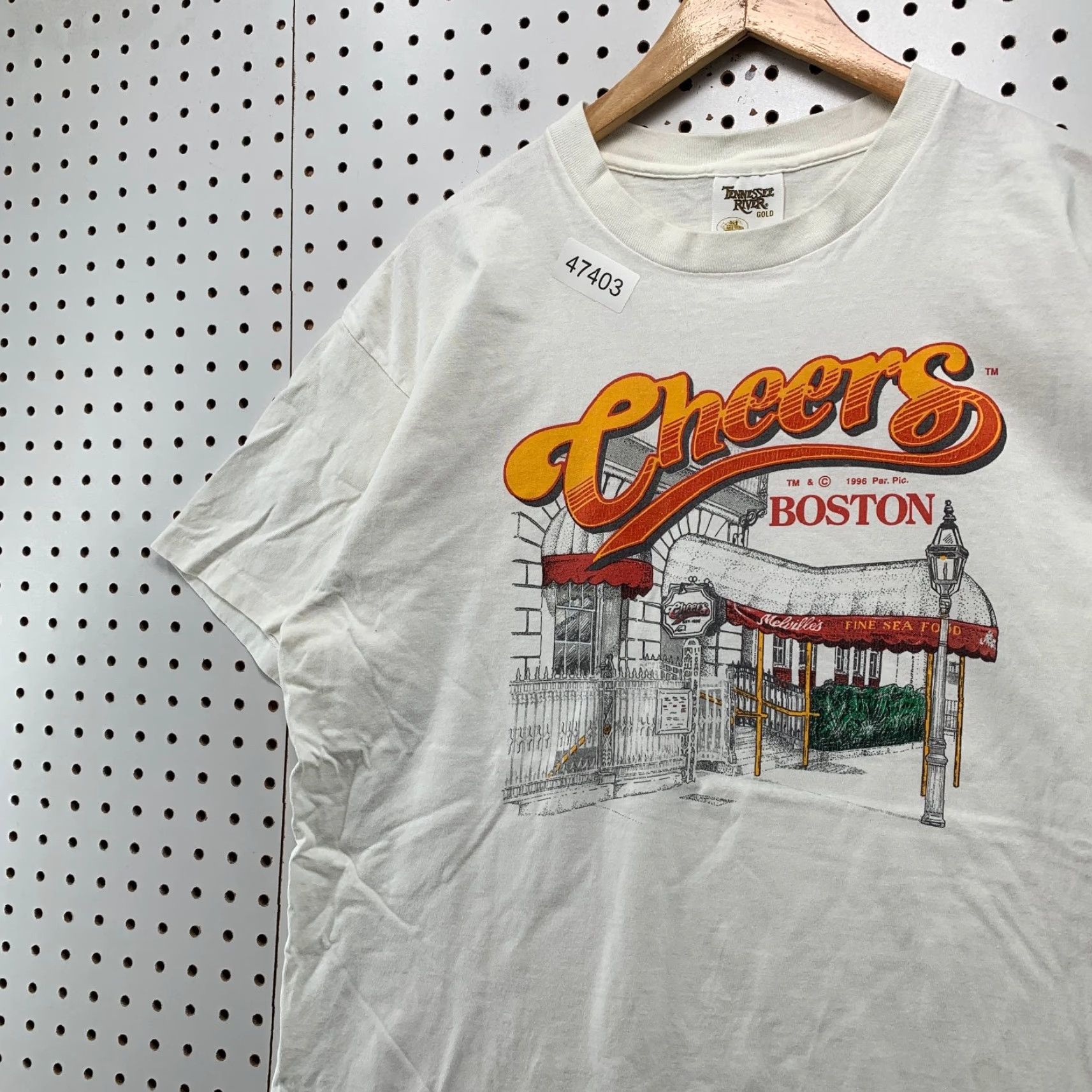 Vintage Vintage 90s Cheers Boston Bar T Shirt Mens XL White Single Stitch TV Beer USA Size US XL / EU 56 / 4 - 5 Thumbnail
