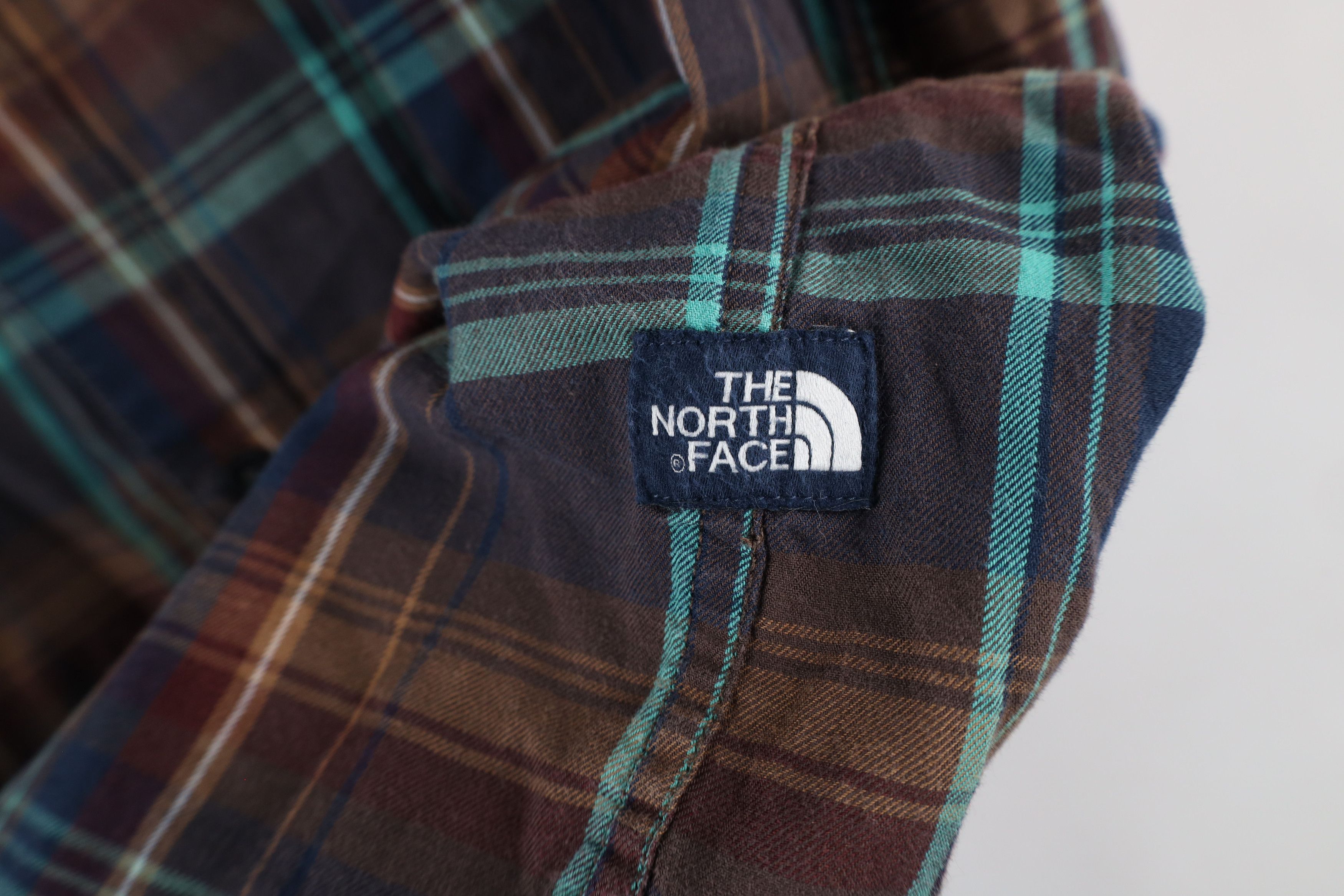 The North Face × Vintage Vintage The North Face Out Short Sleeve Button Shirt Plaid Size US M / EU 48-50 / 2 - 4 Thumbnail