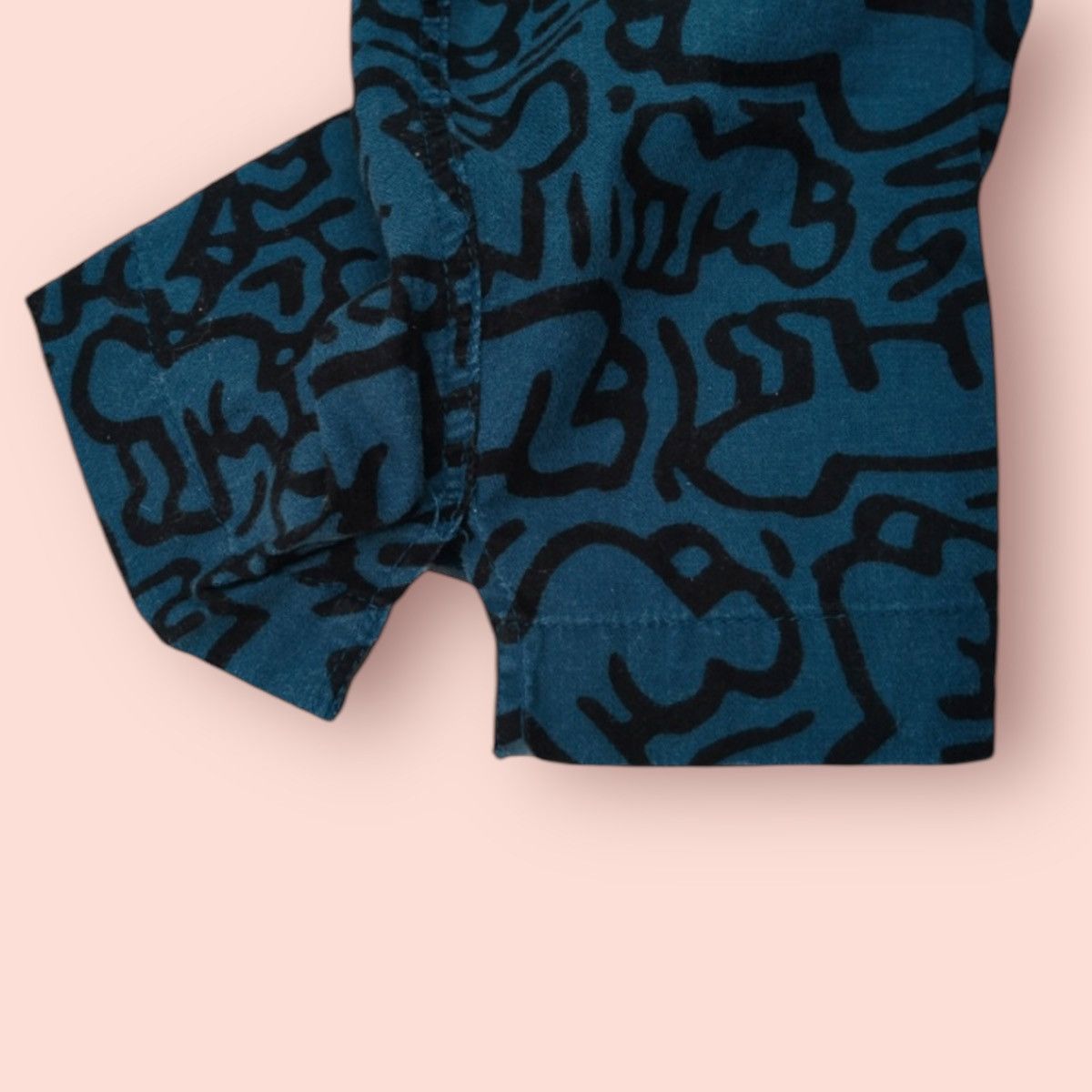 Japanese Brand × Keith Haring × Uniqlo VINTAGE KEITH HARING X UNIQLO FULLPRINT SLEEPWEAR CROP PANTS Size US 30 / EU 46 - 7 Thumbnail