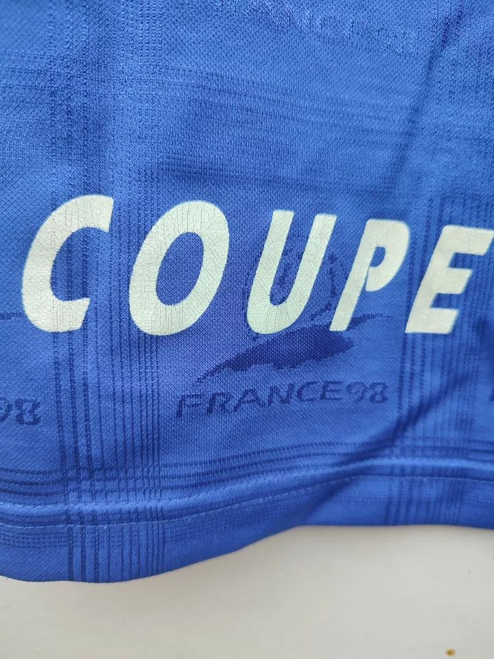 Vintage FRANCE 98 OFFICIAL LICENCED BLUE FOOTBALL SHIRT COUPE DU Size US M / EU 48-50 / 2 - 10 Thumbnail