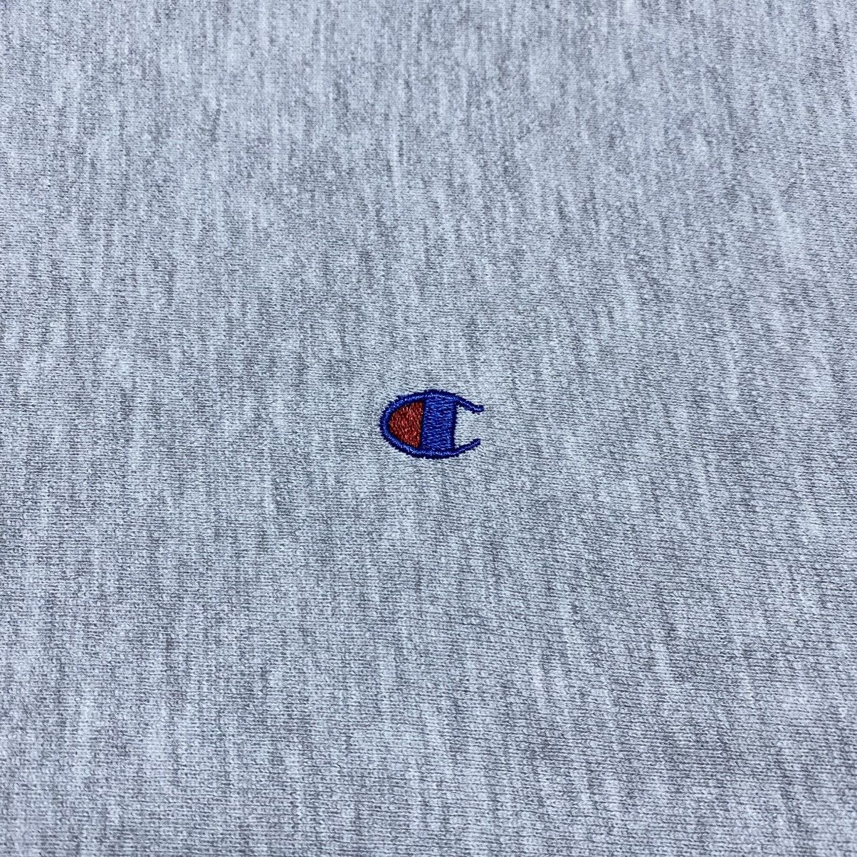 Champion Rare‼️🔥Vintage Distress Reverse Weave Small Logo Sweatshirt Size US M / EU 48-50 / 2 - 6 Thumbnail