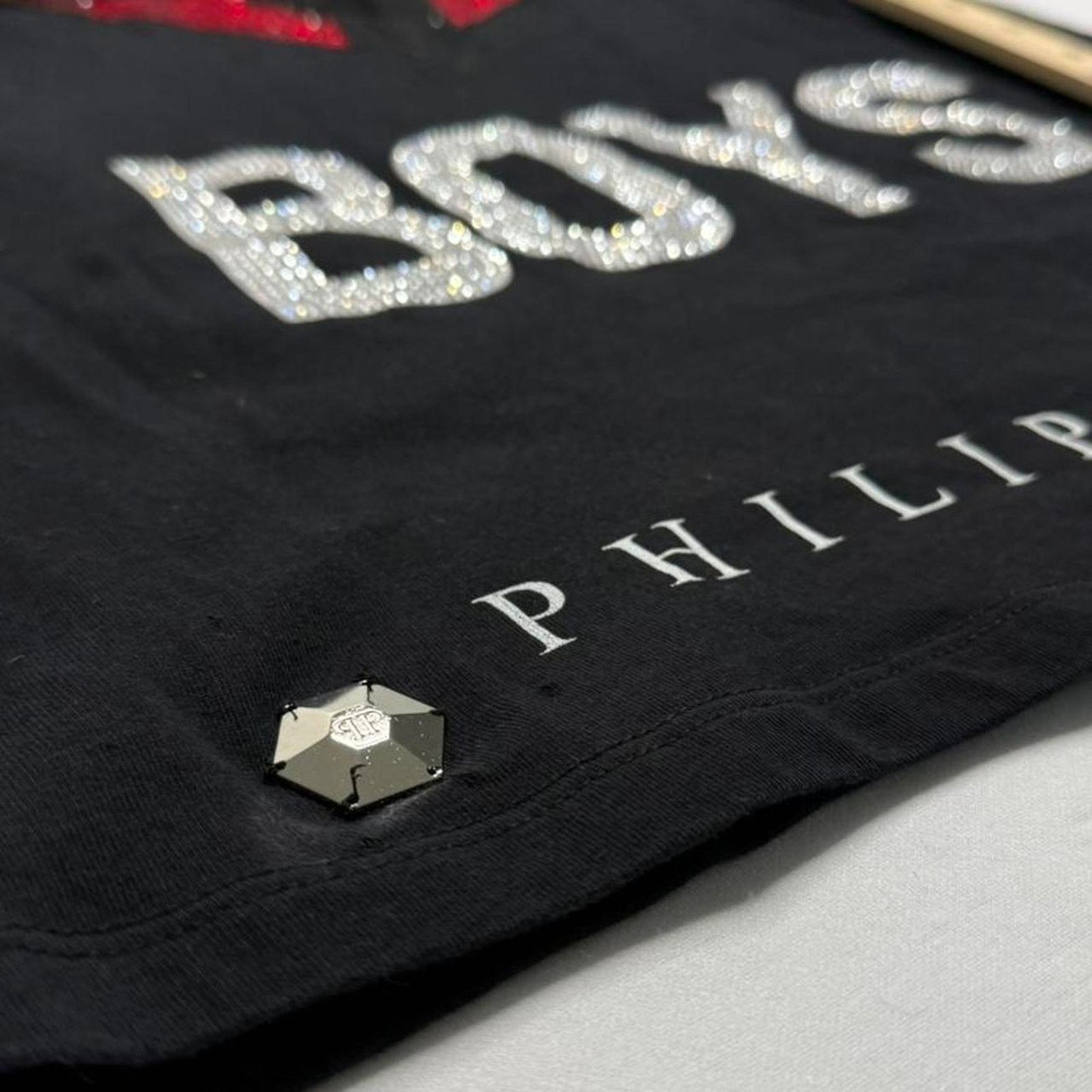 Philipp Plein Black Philipp Plein Mcbling heart graphic tee size large Size L / US 10 / IT 46 - 4 Thumbnail