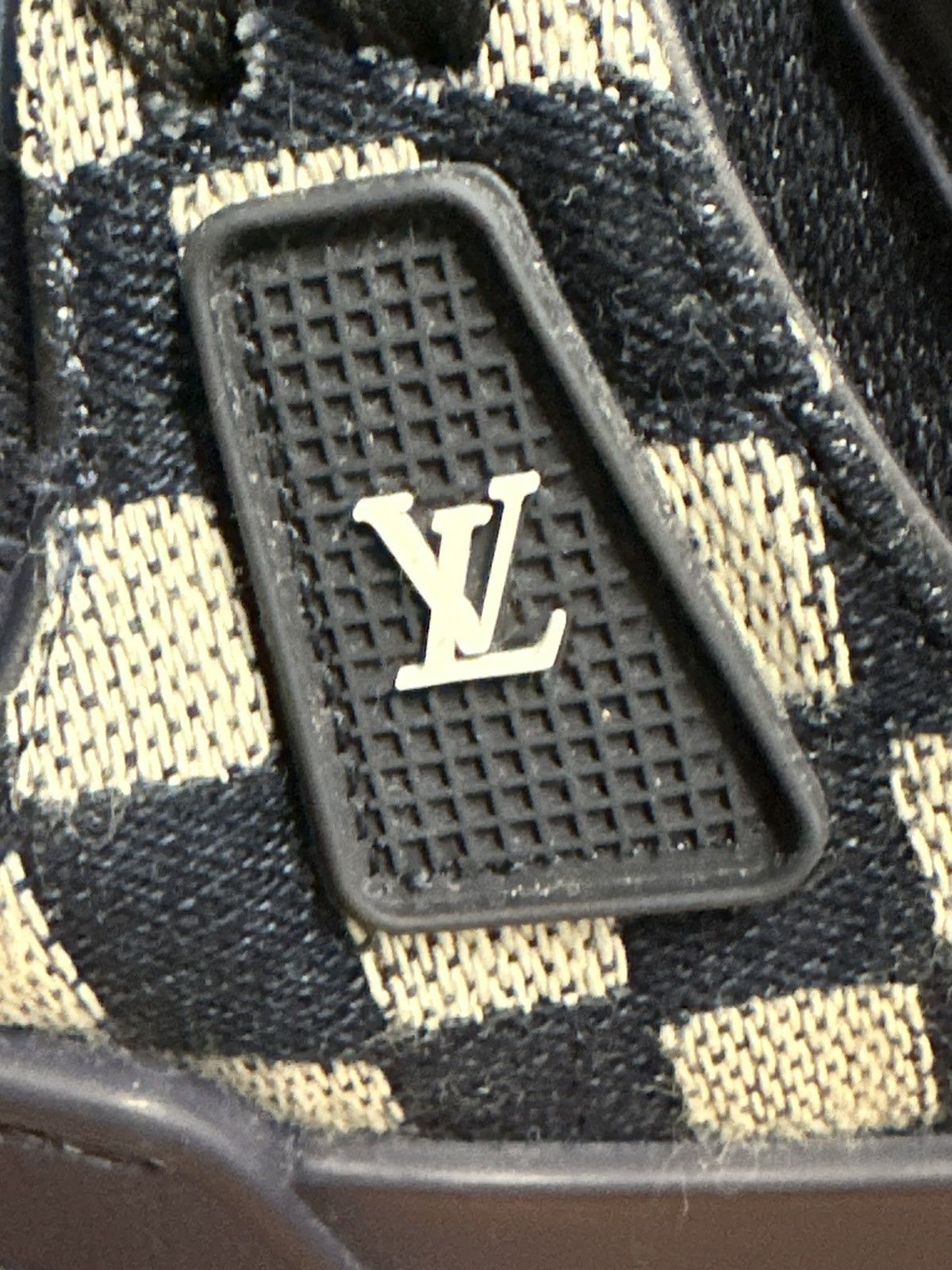 Louis Vuitton Louis vuitton damier pre owned size 8 low trainer navy Size US 8 / EU 41 - 9 Thumbnail