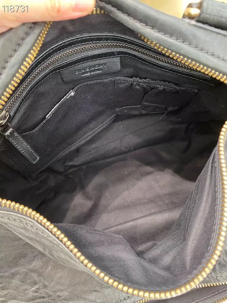 Givenchy Givenchy 077866v248 Black Leather Wrinkled Old Pandora Box Size ONE SIZE - 4 Thumbnail