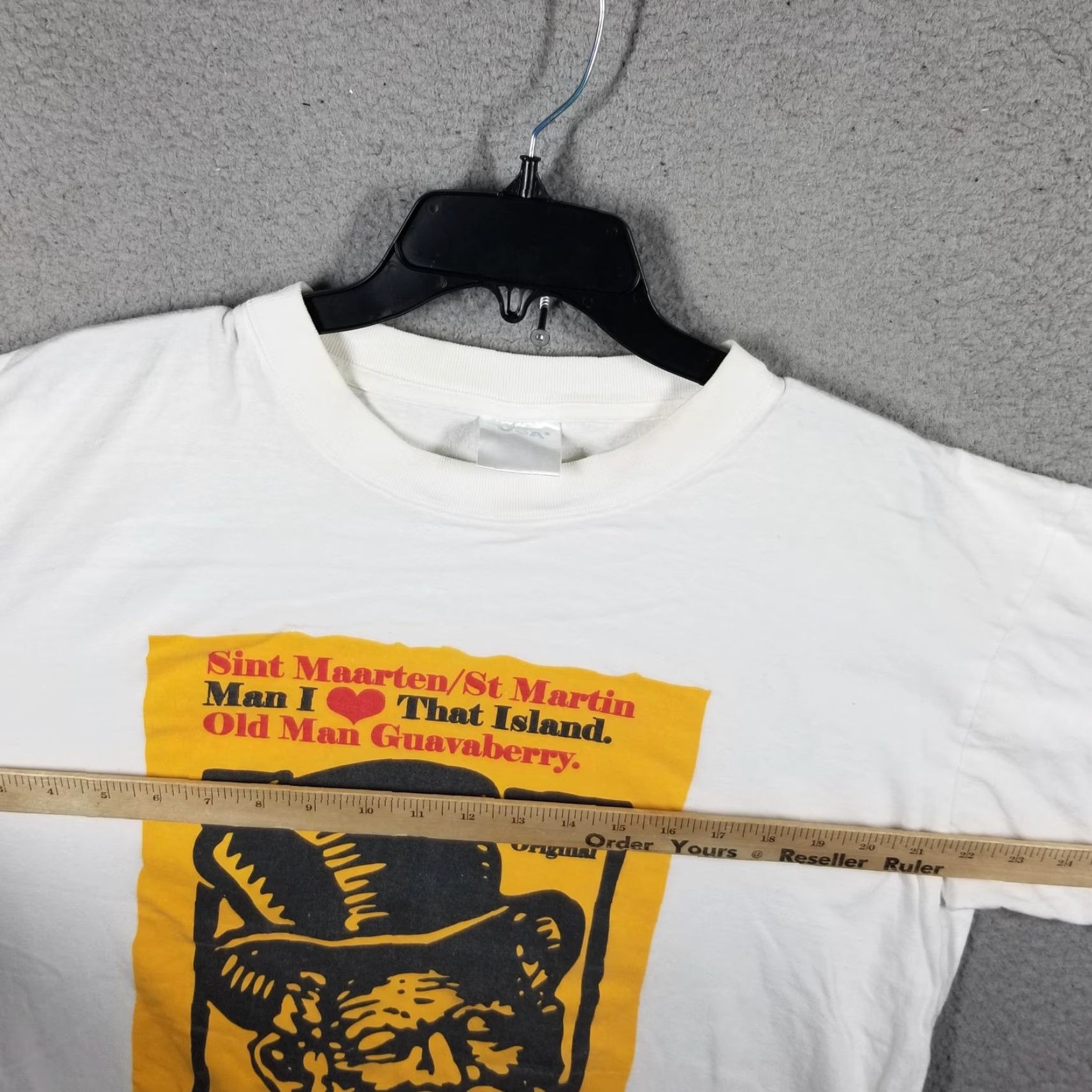 Vintage VINTAGE Old Man Guavaberry St Maarten Graphic Tee Mens Large White Tropical Shirt Size US L / EU 52-54 / 3 - 6 Thumbnail