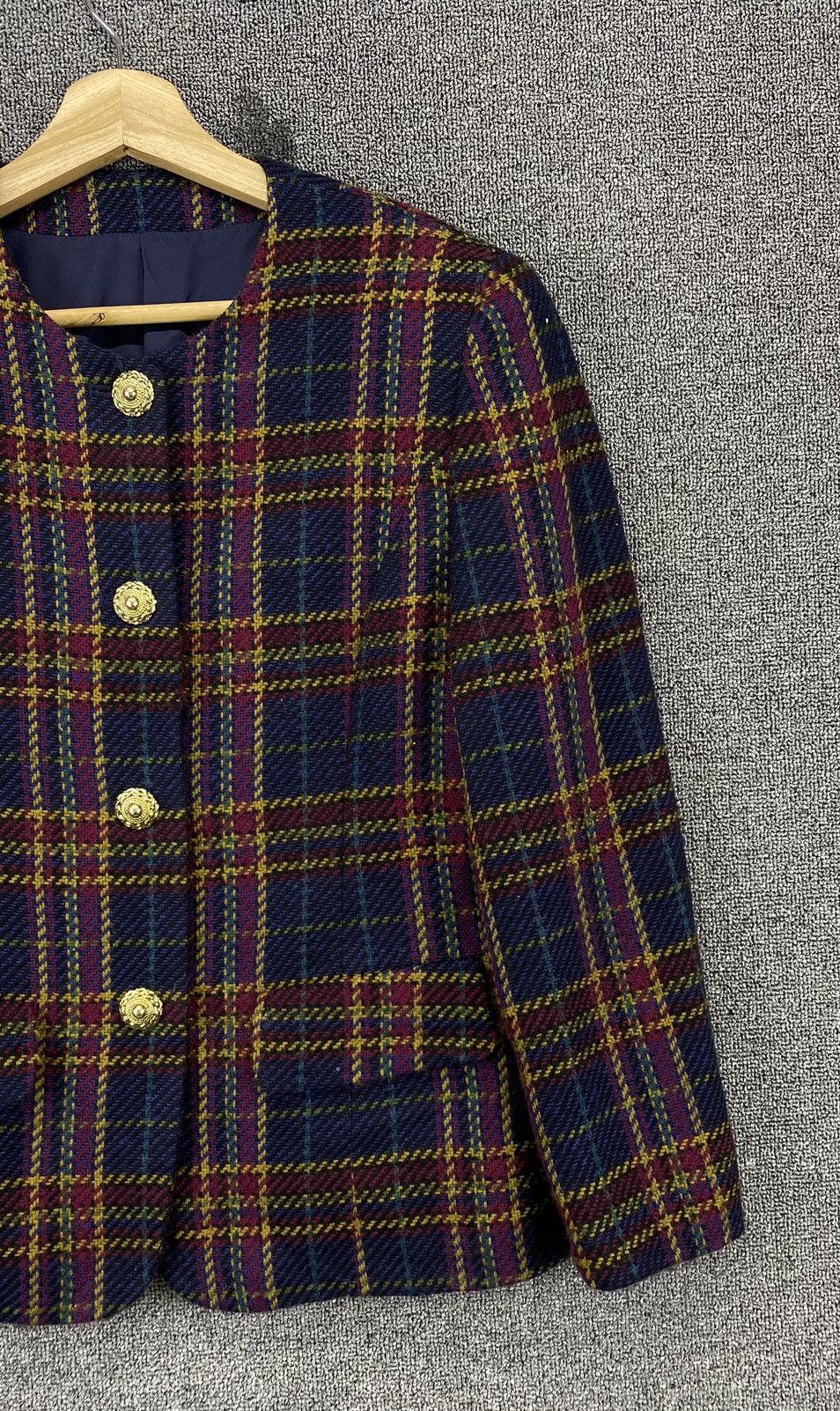 Burberry Vintage Burberry Shadow Plaids Wool Coat Cardigan Jacket Size S / US 4 / IT 40 - 4 Thumbnail