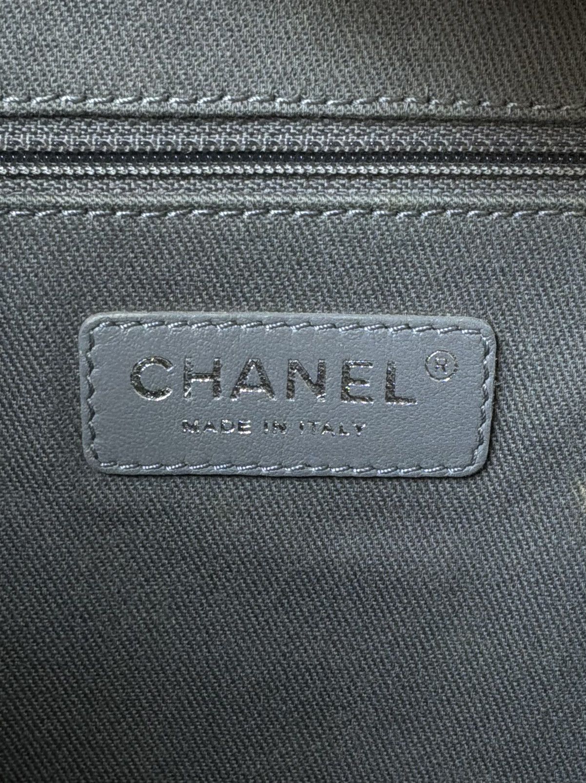 Chanel 2014 Chanel - Graffiti Canvas 3-Way Tote Bag Size ONE SIZE - 23 Thumbnail