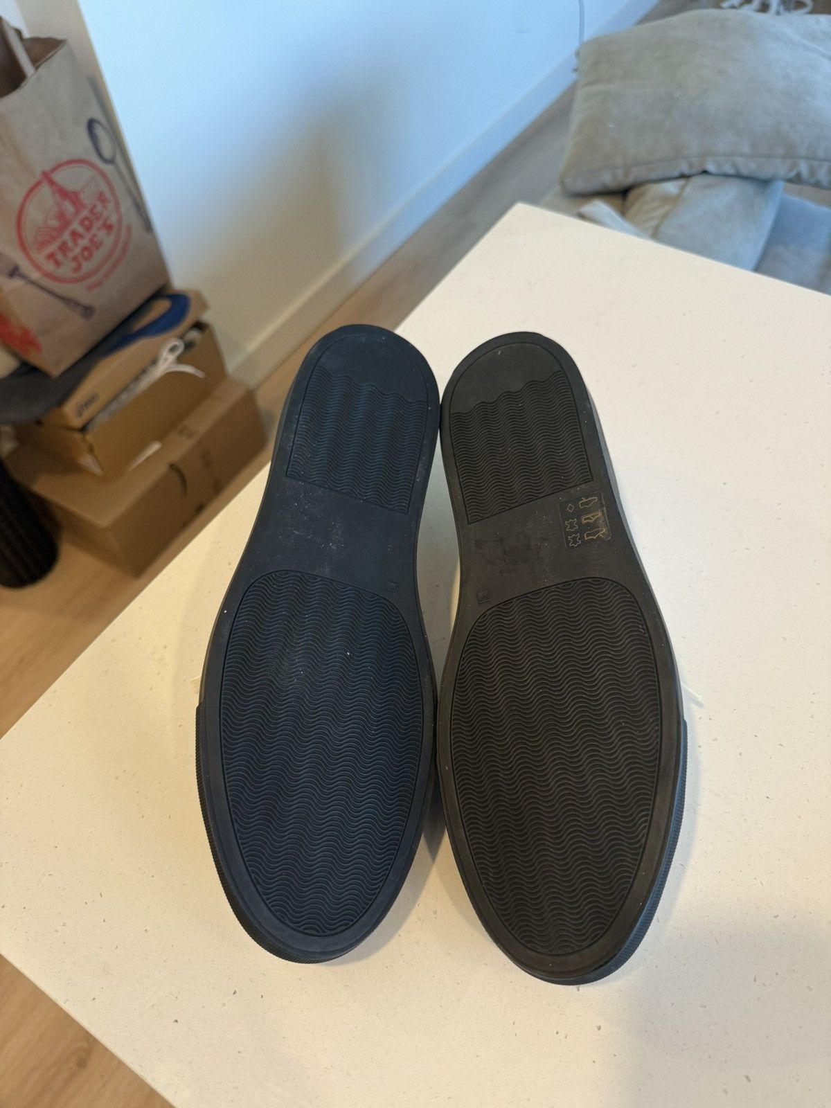 Common Projects White Common Projects with Black Sole Size US 10 / EU 43 - 5 Thumbnail