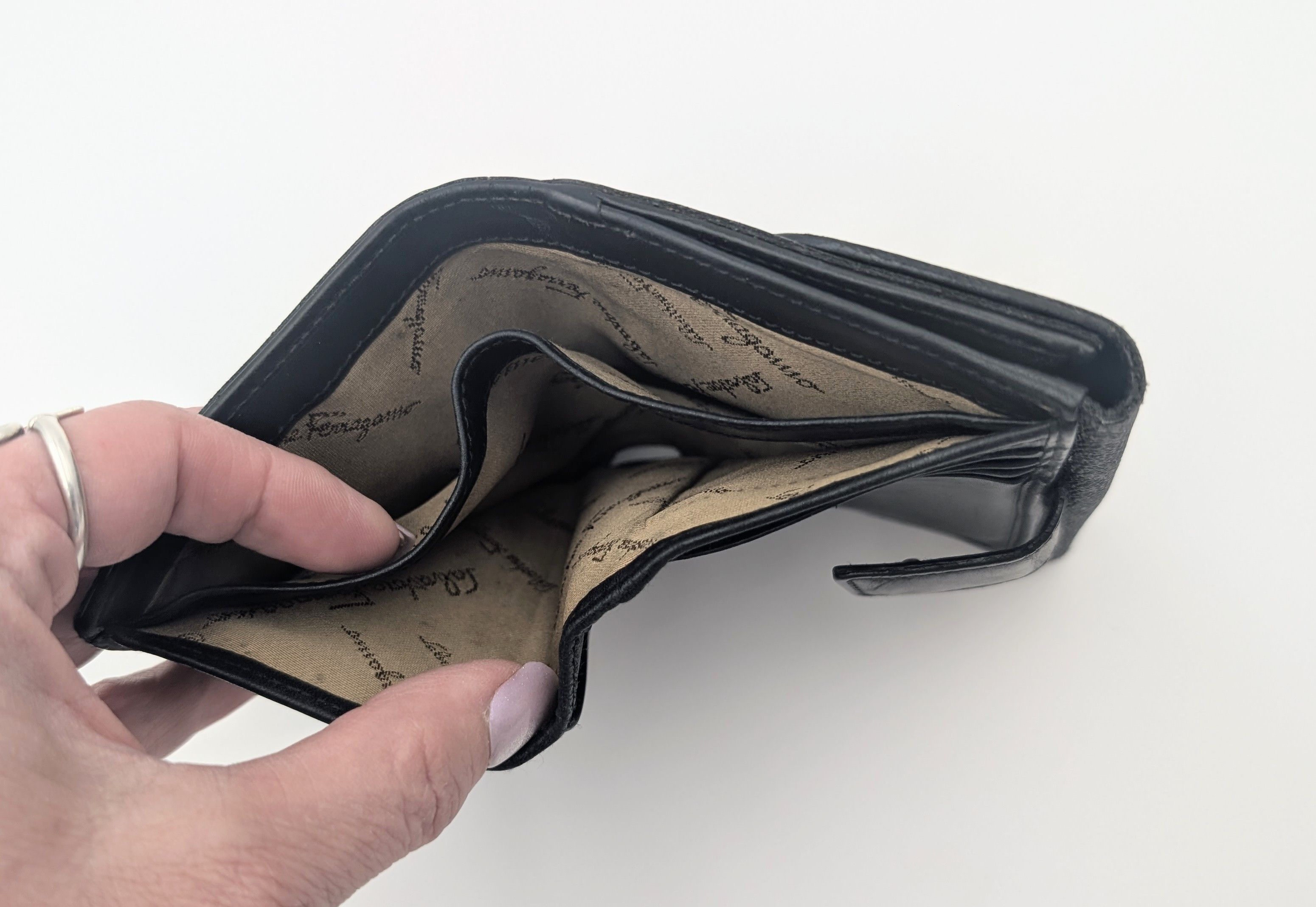 Salvatore Ferragamo Salvatore Ferragamo Black Leather Compact Wallet Size ONE SIZE - 5 Thumbnail