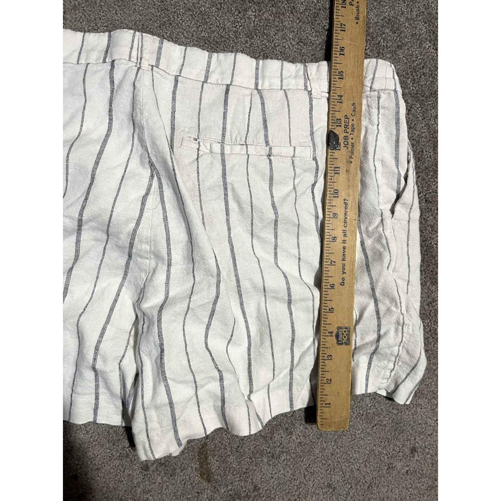 Old Navy Old Navy Women's Shorts Linen Blend White Black Stripe XL Chino 5 in Inseam Multicolor Women's Size 40" / US 18 - 5 Thumbnail
