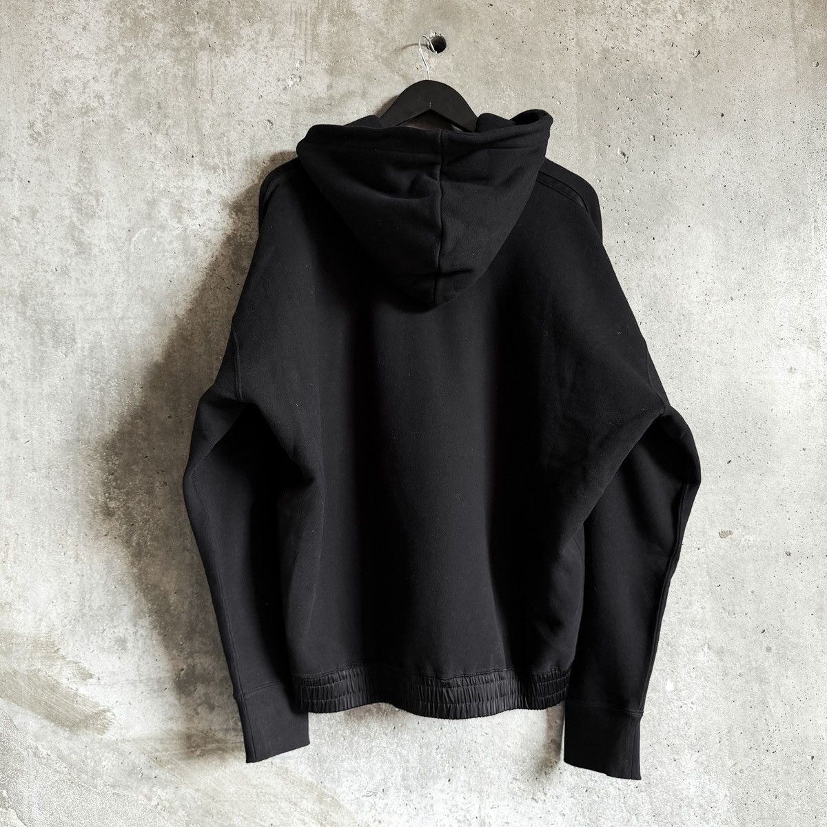 Saint Laurent Paris Saint Laurent Paris Tonal Signature Spell Out Logo Hoodie Size US XL / EU 56 / 4 - 3 Thumbnail