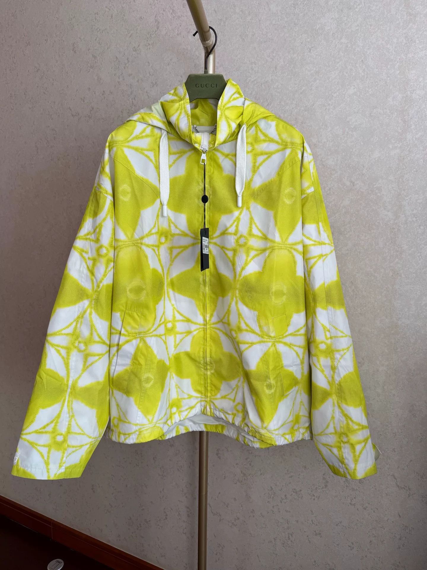 Louis Vuitton LV Men's Trench Coat Outerwear Size US M / EU 48-50 / 2 - 1 Thumbnail