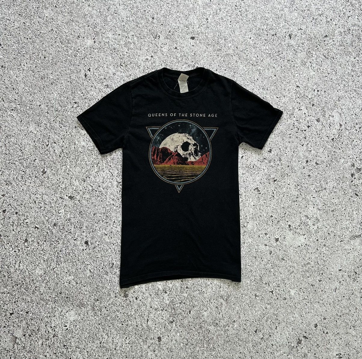 Band Tees Queens Of The Stone Age Villains Tour 2018 Rock Band T-Shirt Size US S / EU 44-46 / 1 - 3 Thumbnail