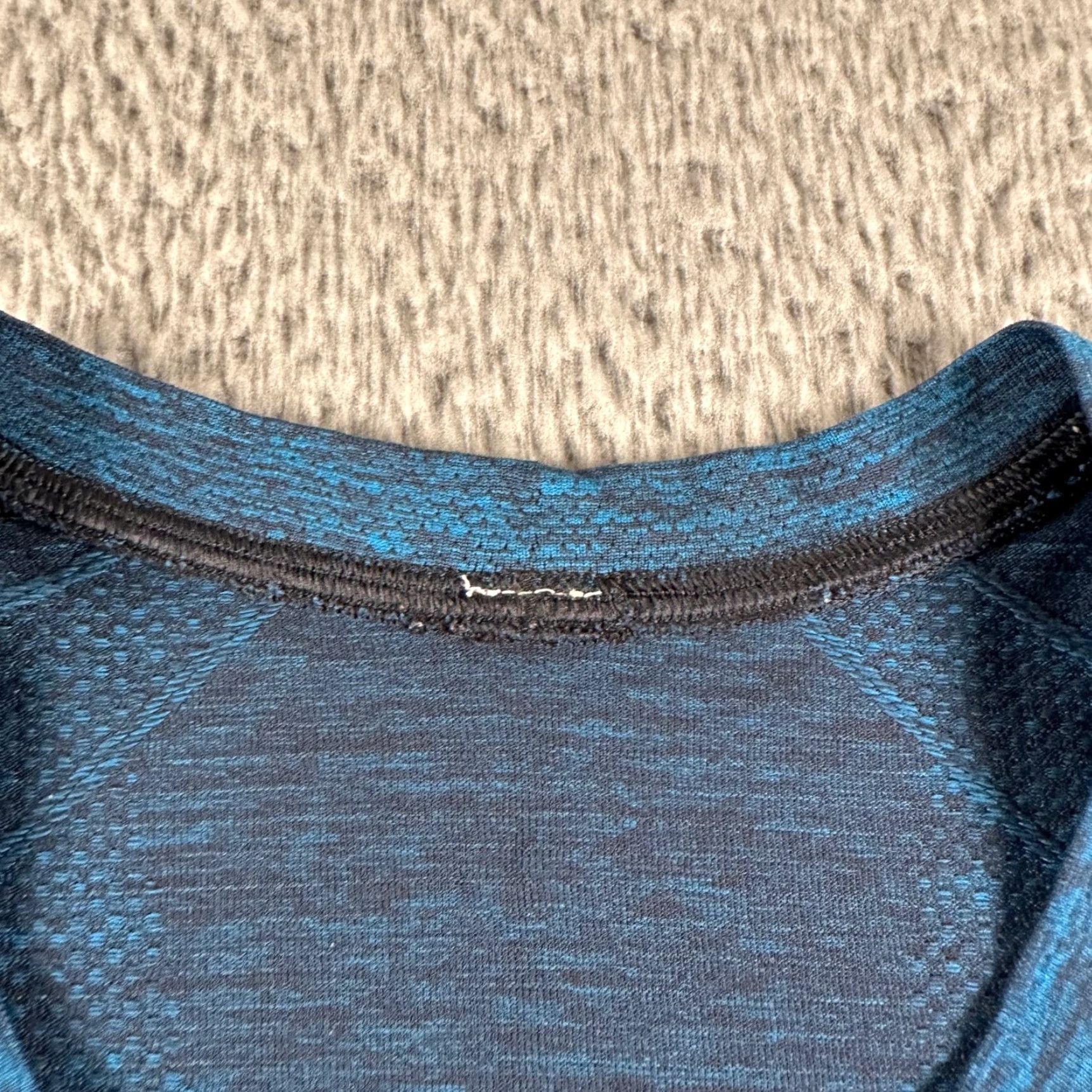 Lululemon Lululemon Long Sleeve Shirt Mens XL Blue Heather Thumbhole Pullover Raglan Crew Neck Pullover Shirt Raglan Heathered Vintage No Size US XL / EU 56 / 4 - 3 Thumbnail