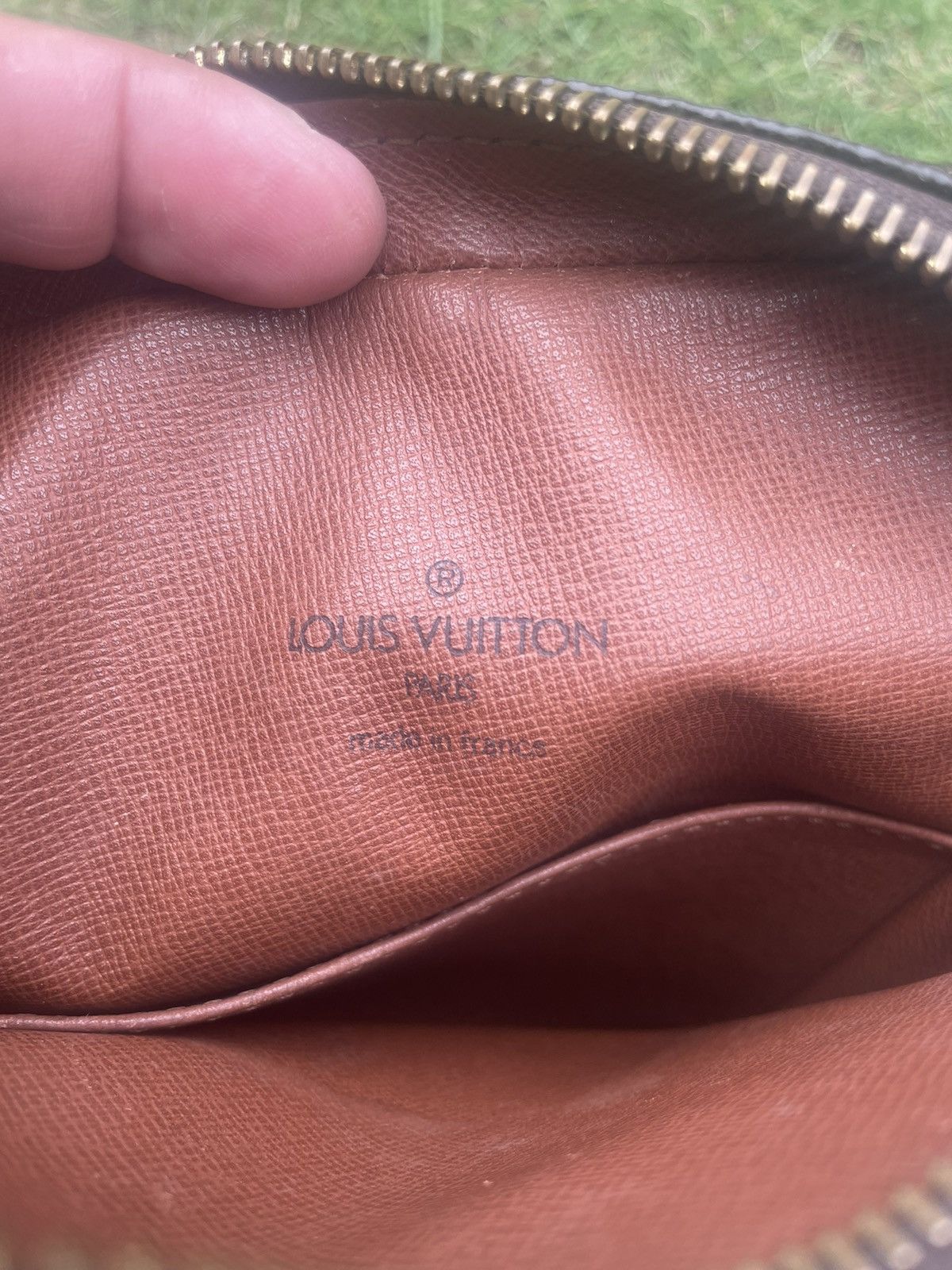 Louis Vuitton Authentic LOUIS VUITTON Danube Shoulder Bag Size ONE SIZE - 15 Thumbnail