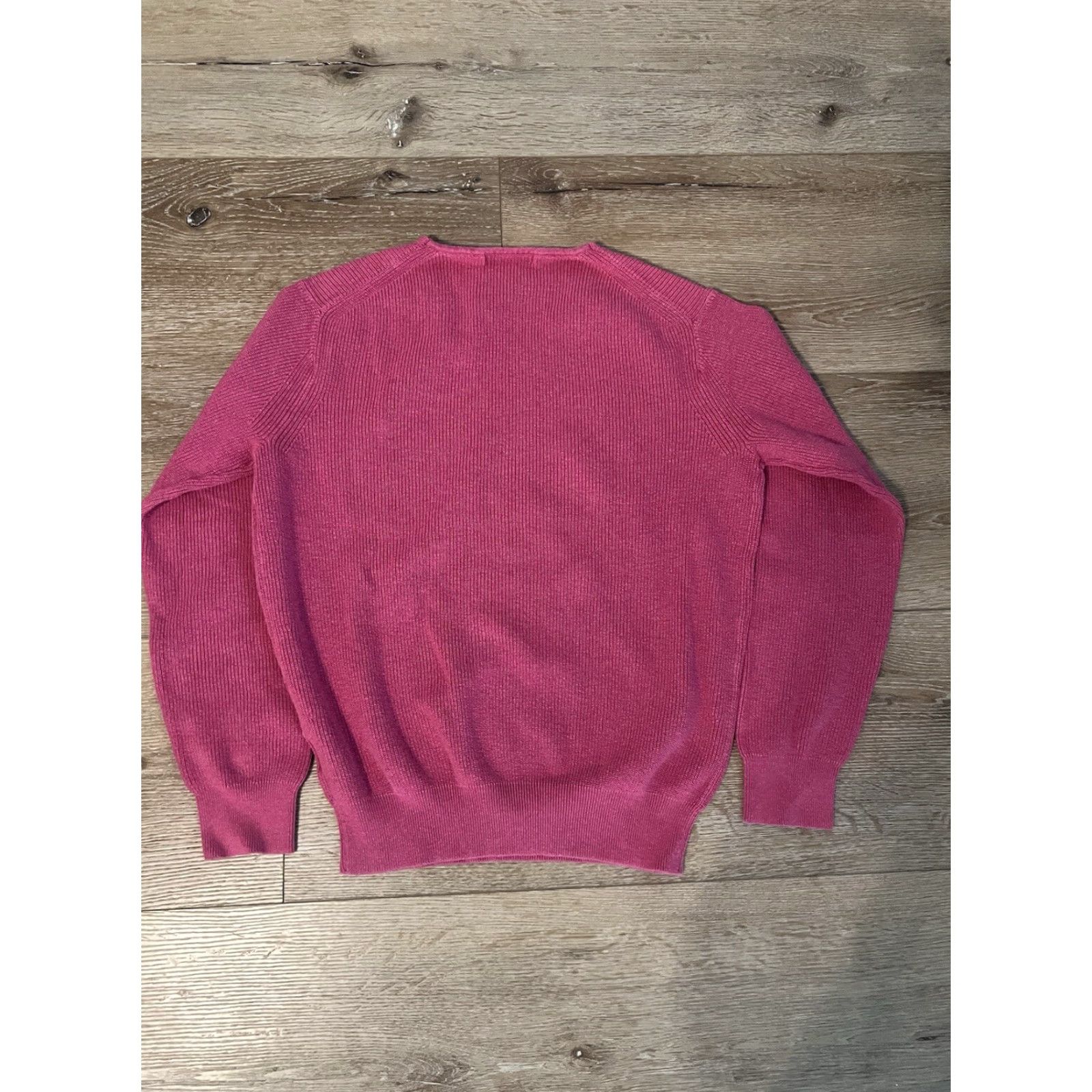 Uniqlo Uniqlo Womens Pink Knitted V-Neck Pullover Sweater Size Medium Size M / US 6-8 / IT 42-44 - 2 Thumbnail