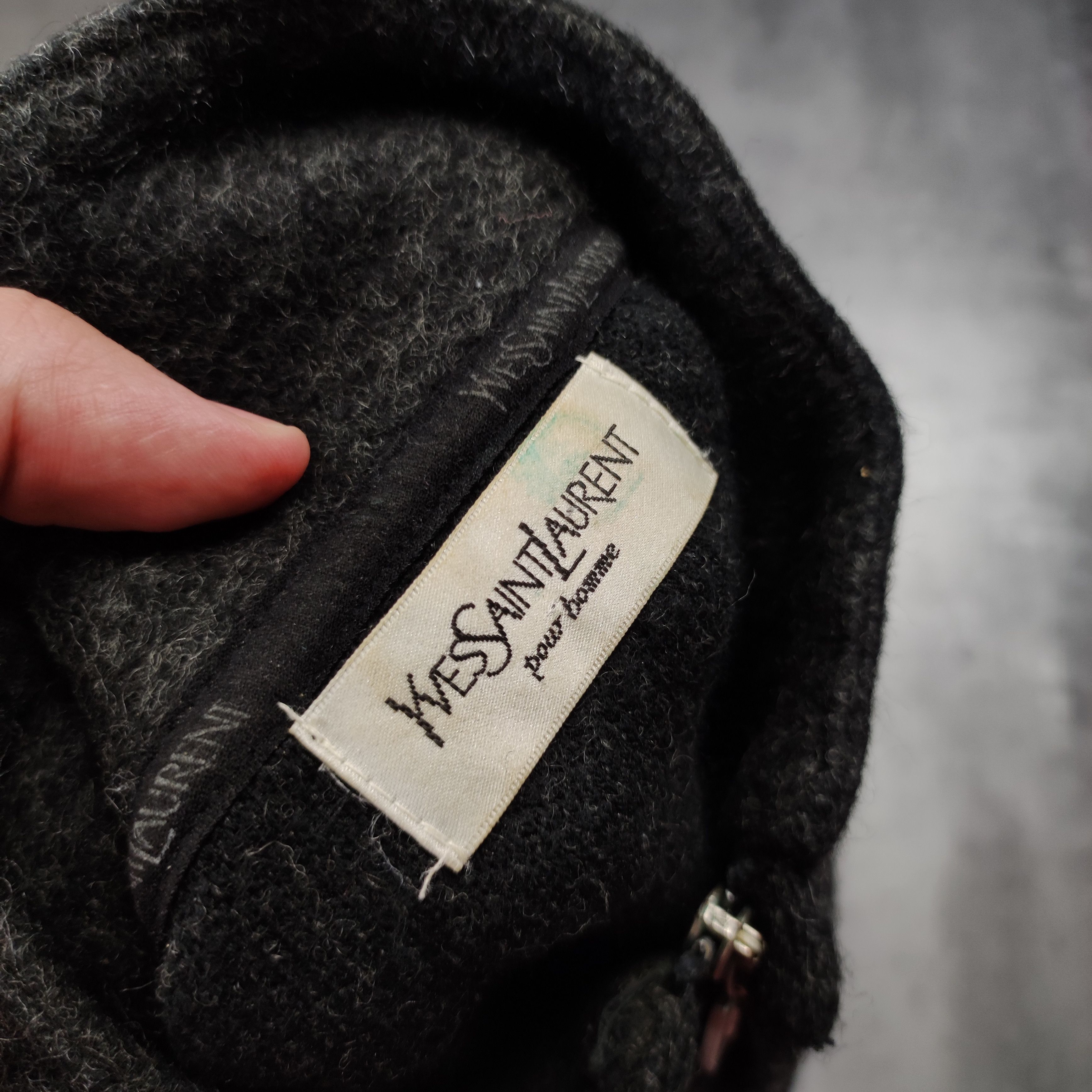Yves Saint Laurent RARE YSL Yves Saint Laurent Wool Small Logo Zip Fleece Size US L / EU 52-54 / 3 - 7 Thumbnail