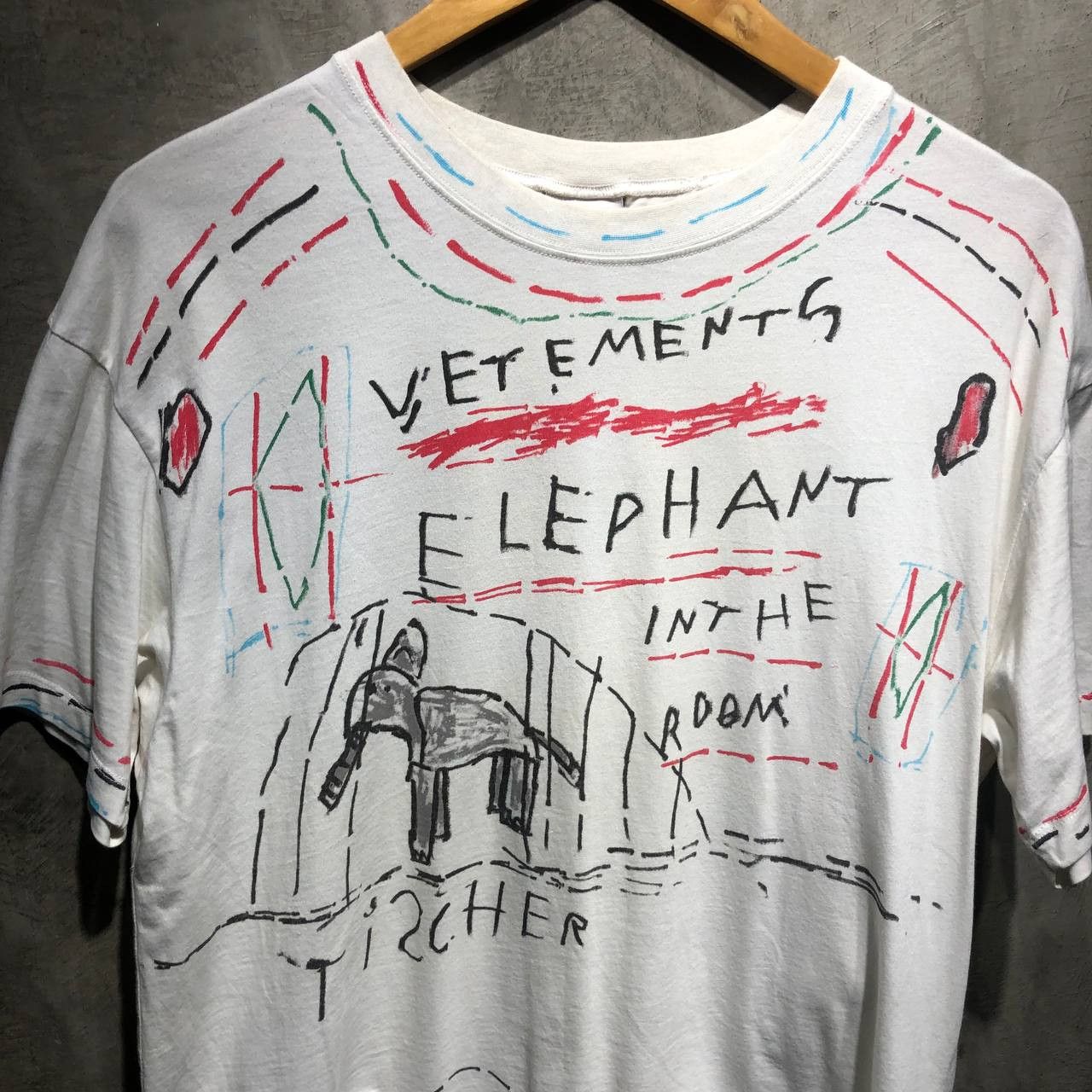 Vetements Vetements Elephant in the Room Tee | Grailed
