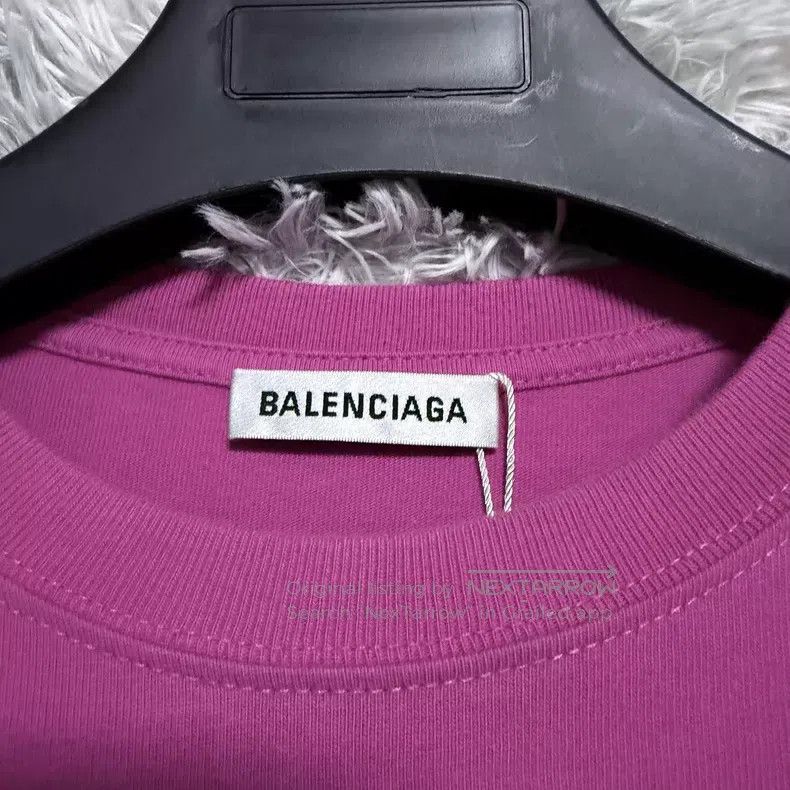 Balenciaga Balenciaga Short Sleeve T-Shirt Dragon Fruit Color Extreme Size US S / EU 44-46 / 1 - 3 Thumbnail